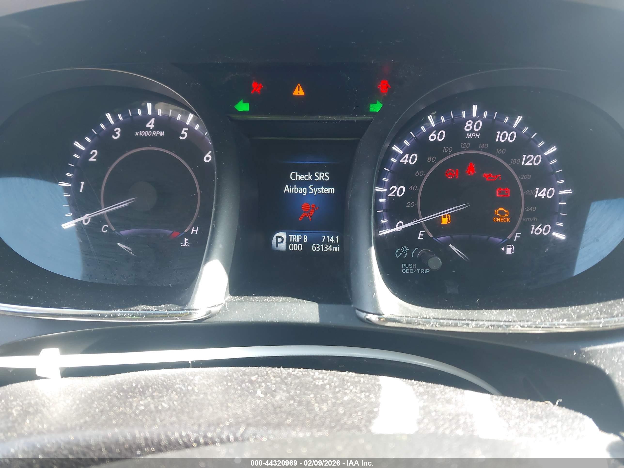 TOYOTA AVALON image 7