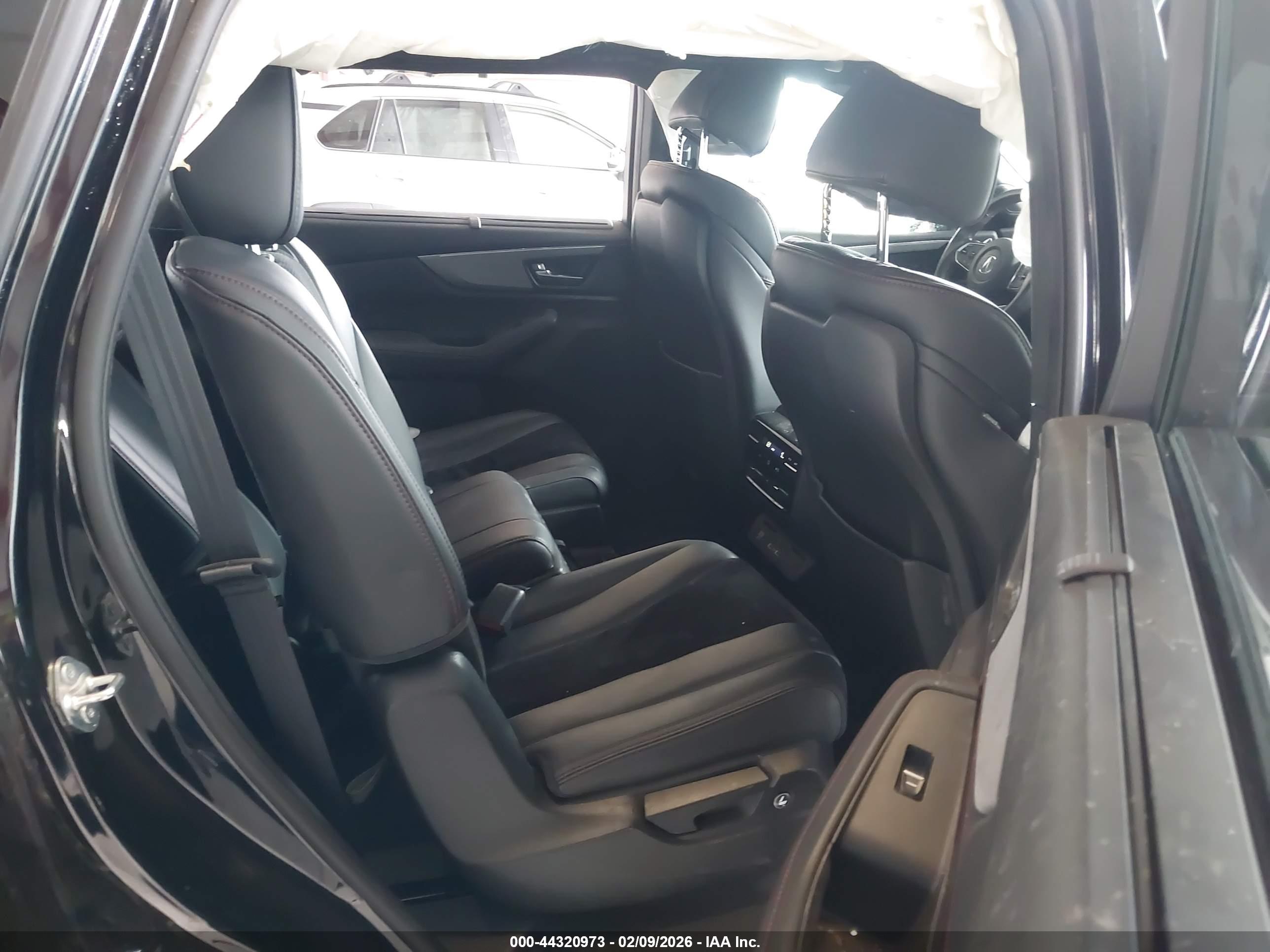 ACURA MDX image 8