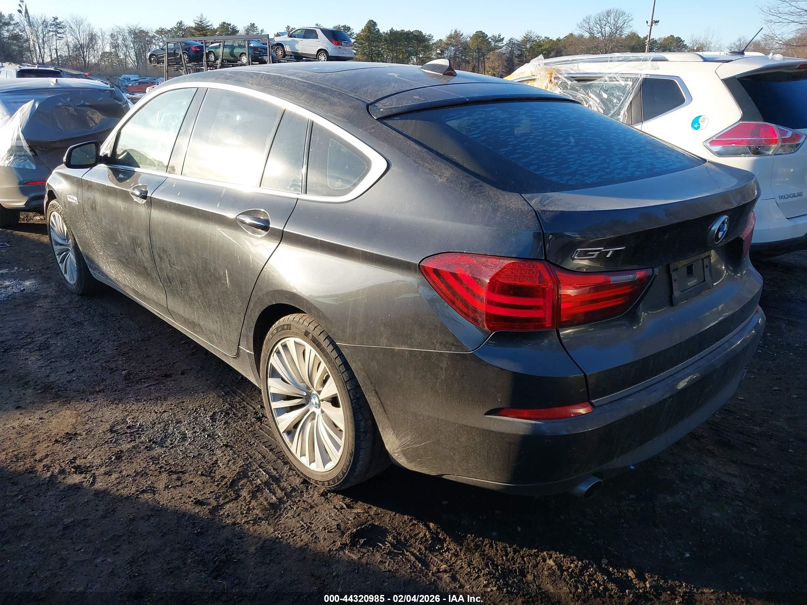 BMW 535I image 3