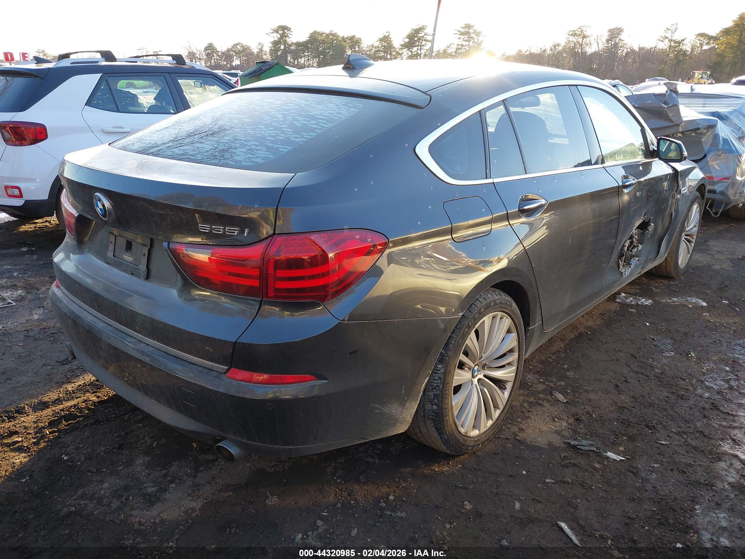 BMW 535I image 4
