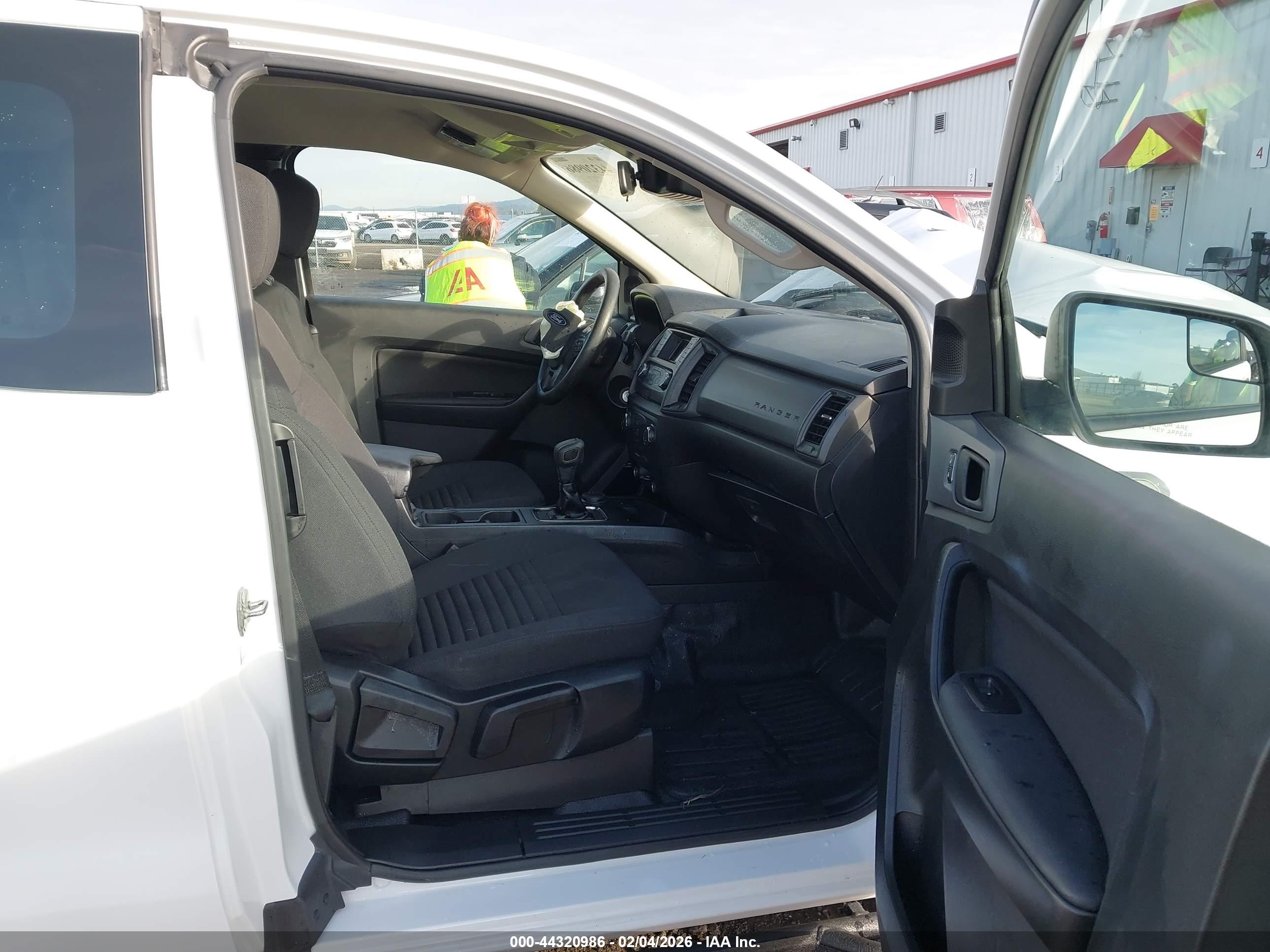 FORD RANGER image 5