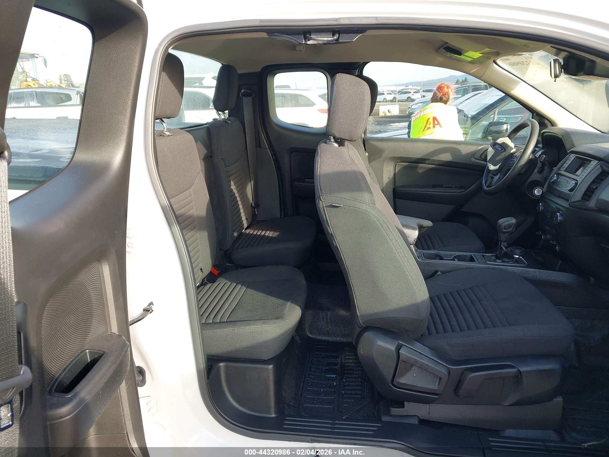 FORD RANGER image 8