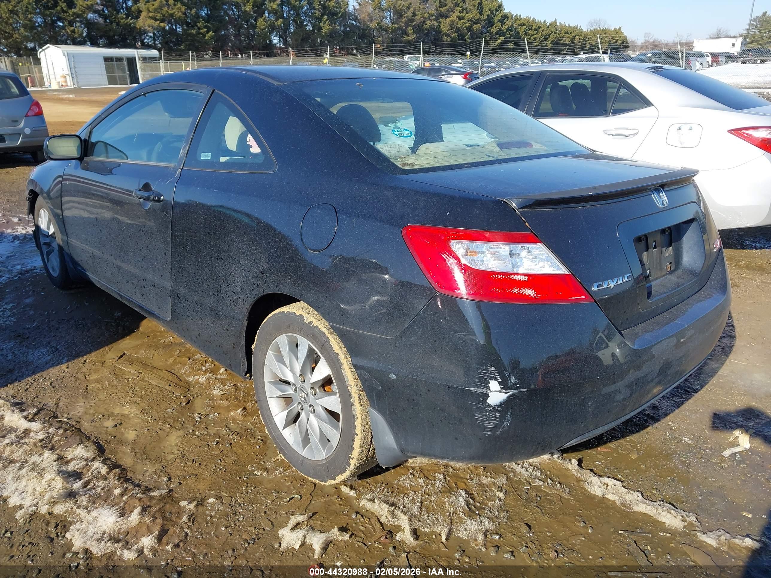 HONDA CIVIC image 3