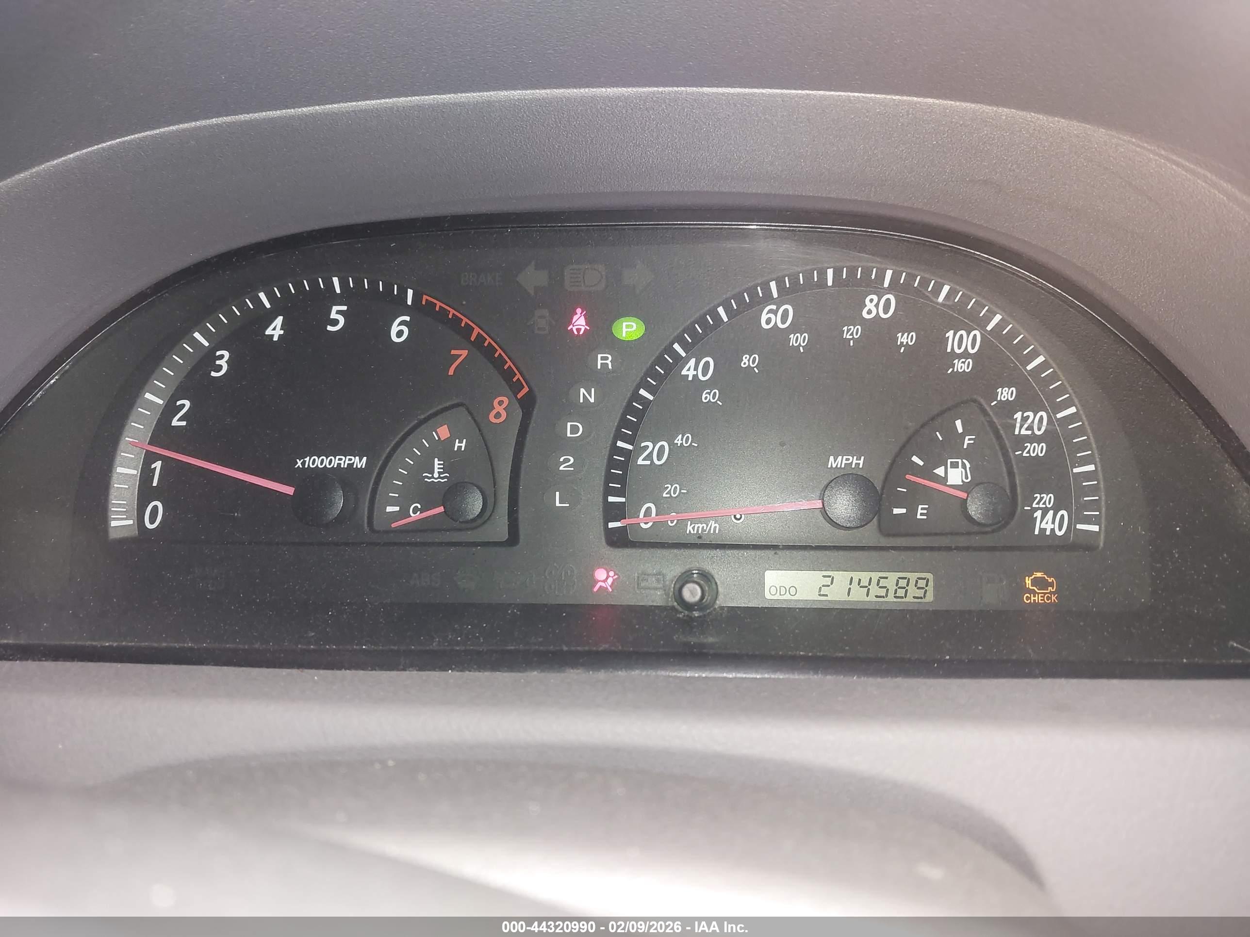 TOYOTA CAMRY image 7