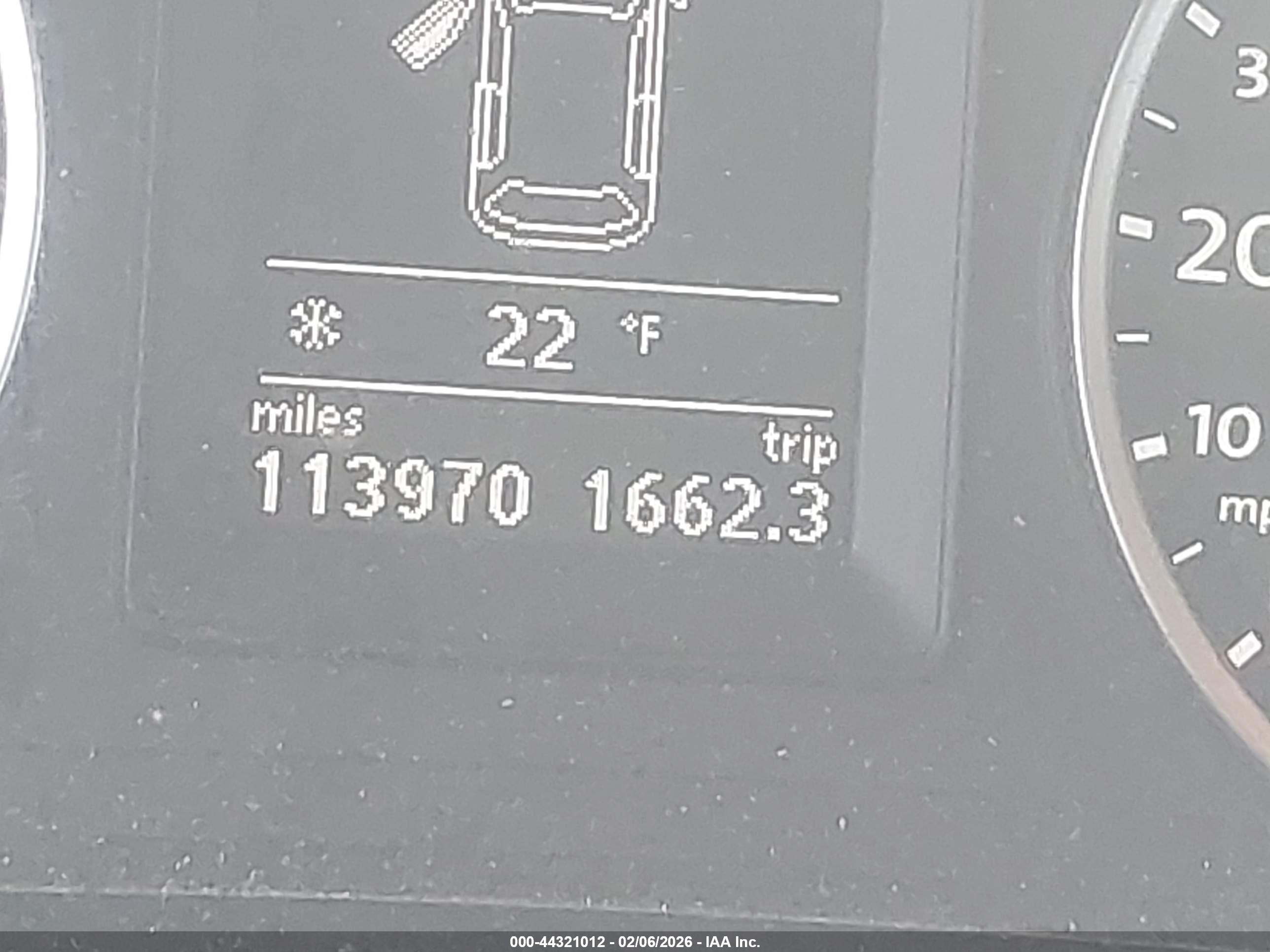 VOLKSWAGEN TIGUAN image 7