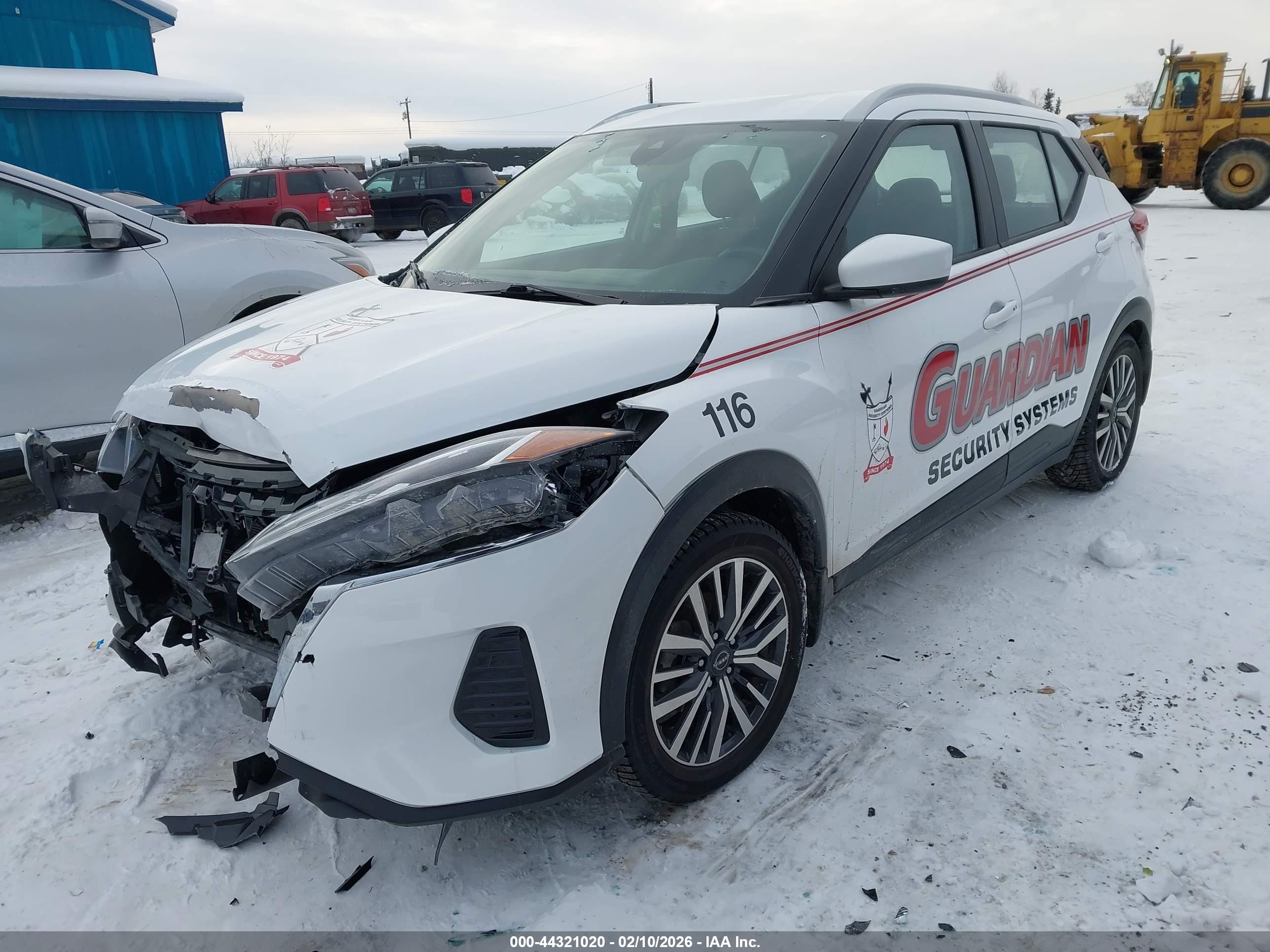 NISSAN KICKS image 2