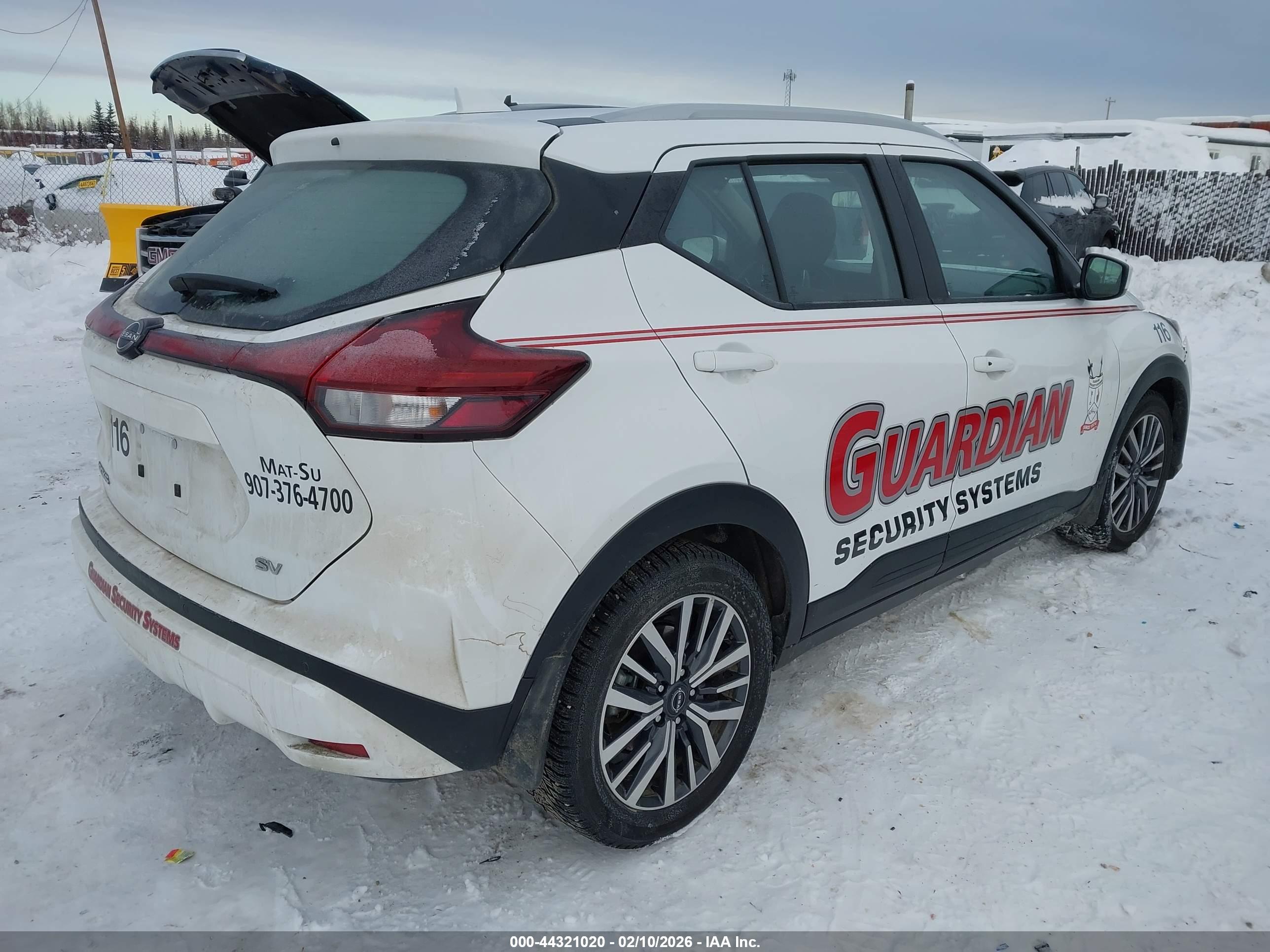 NISSAN KICKS image 4