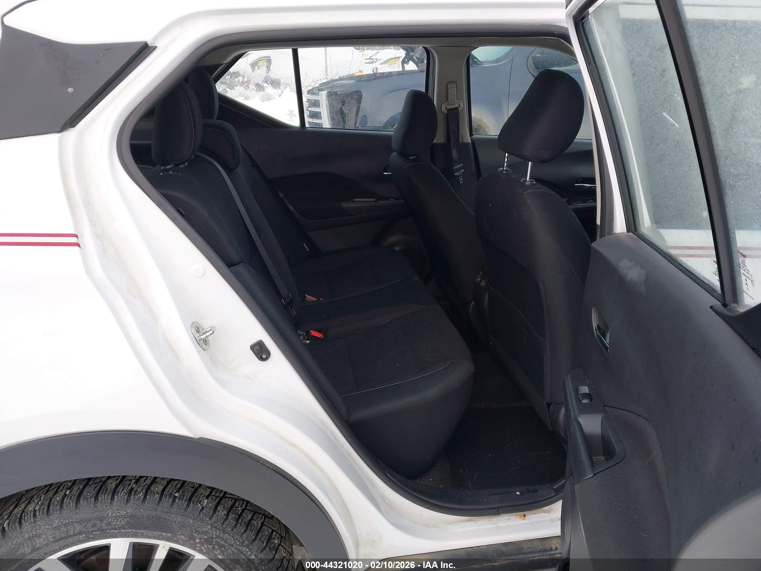 NISSAN KICKS image 8
