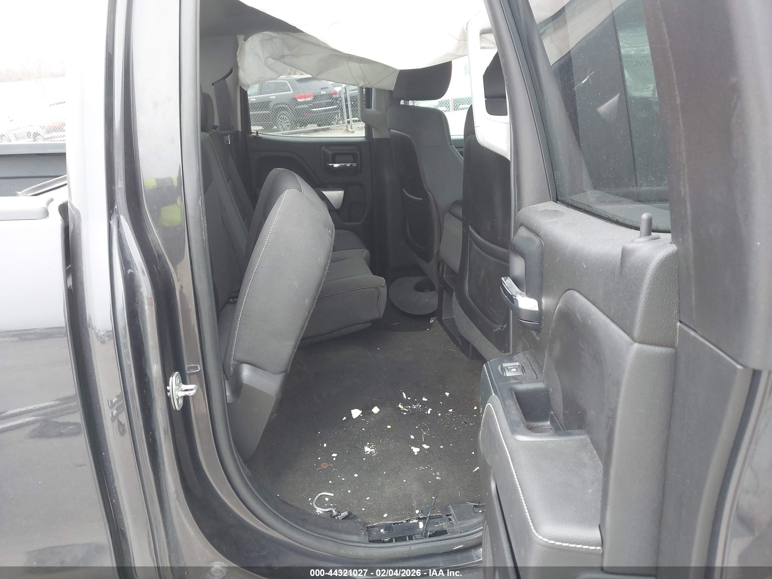 CHEVROLET SILVERADO image 8