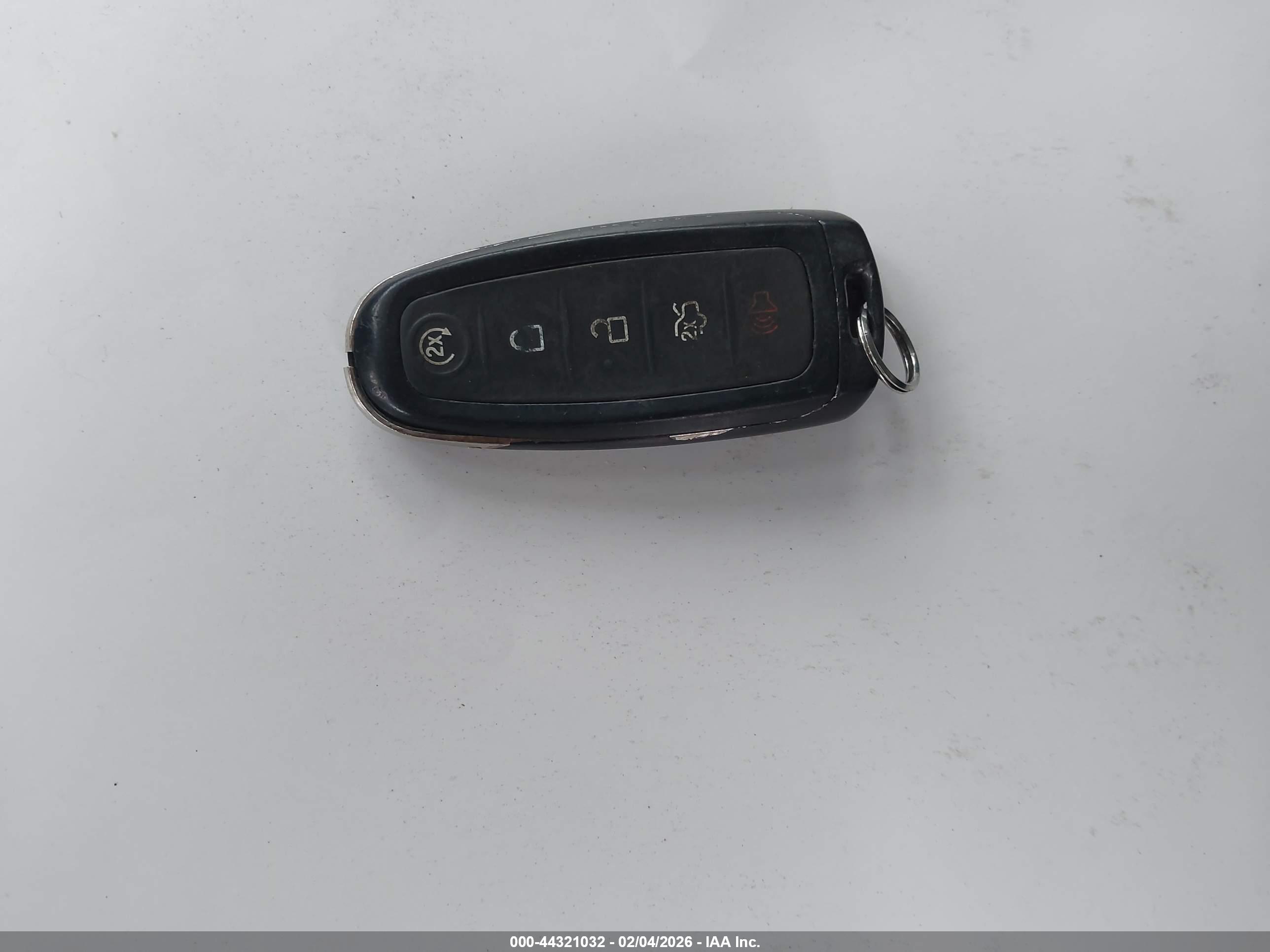 FORD ESCAPE image 11