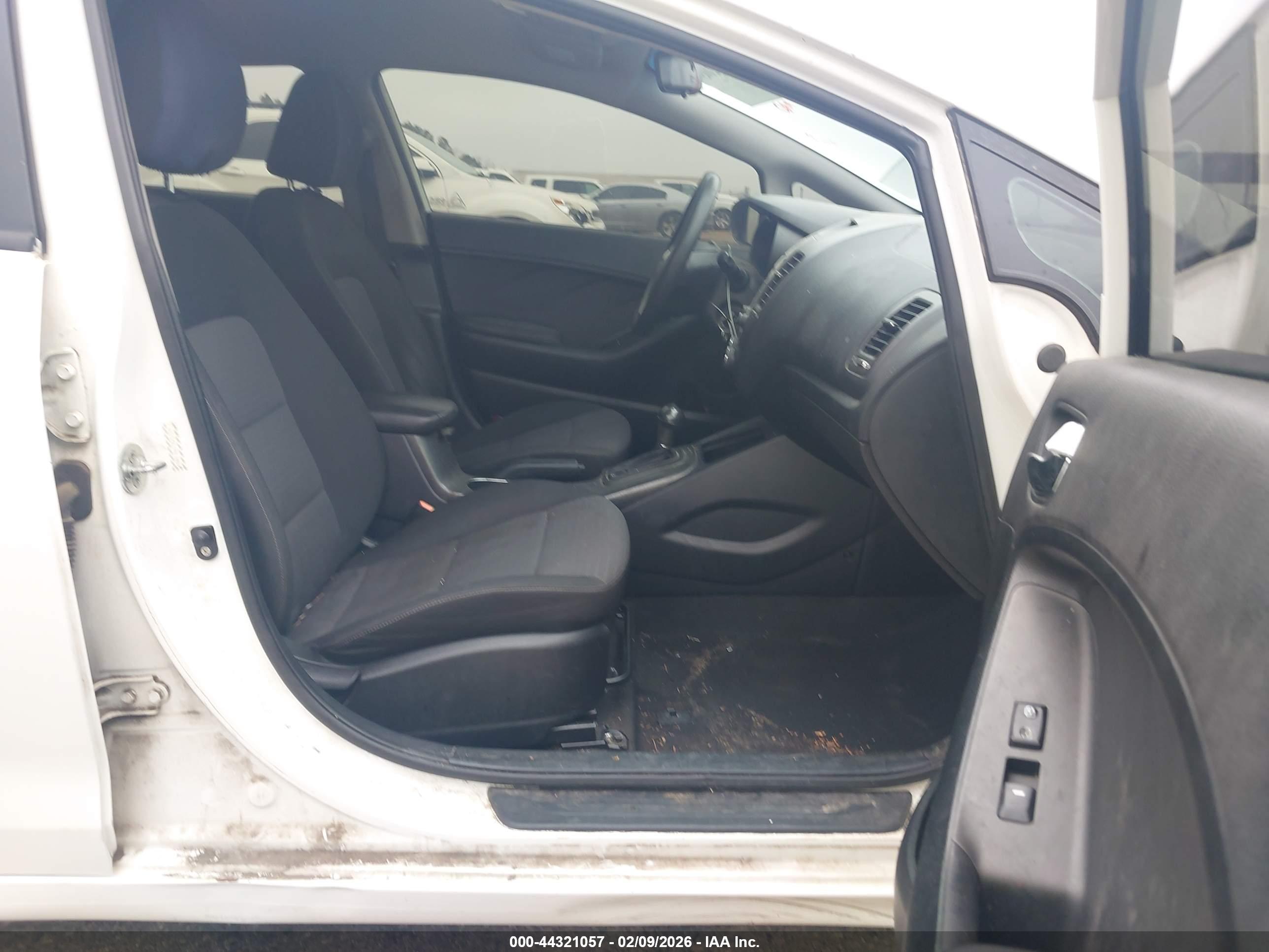 KIA FORTE image 5