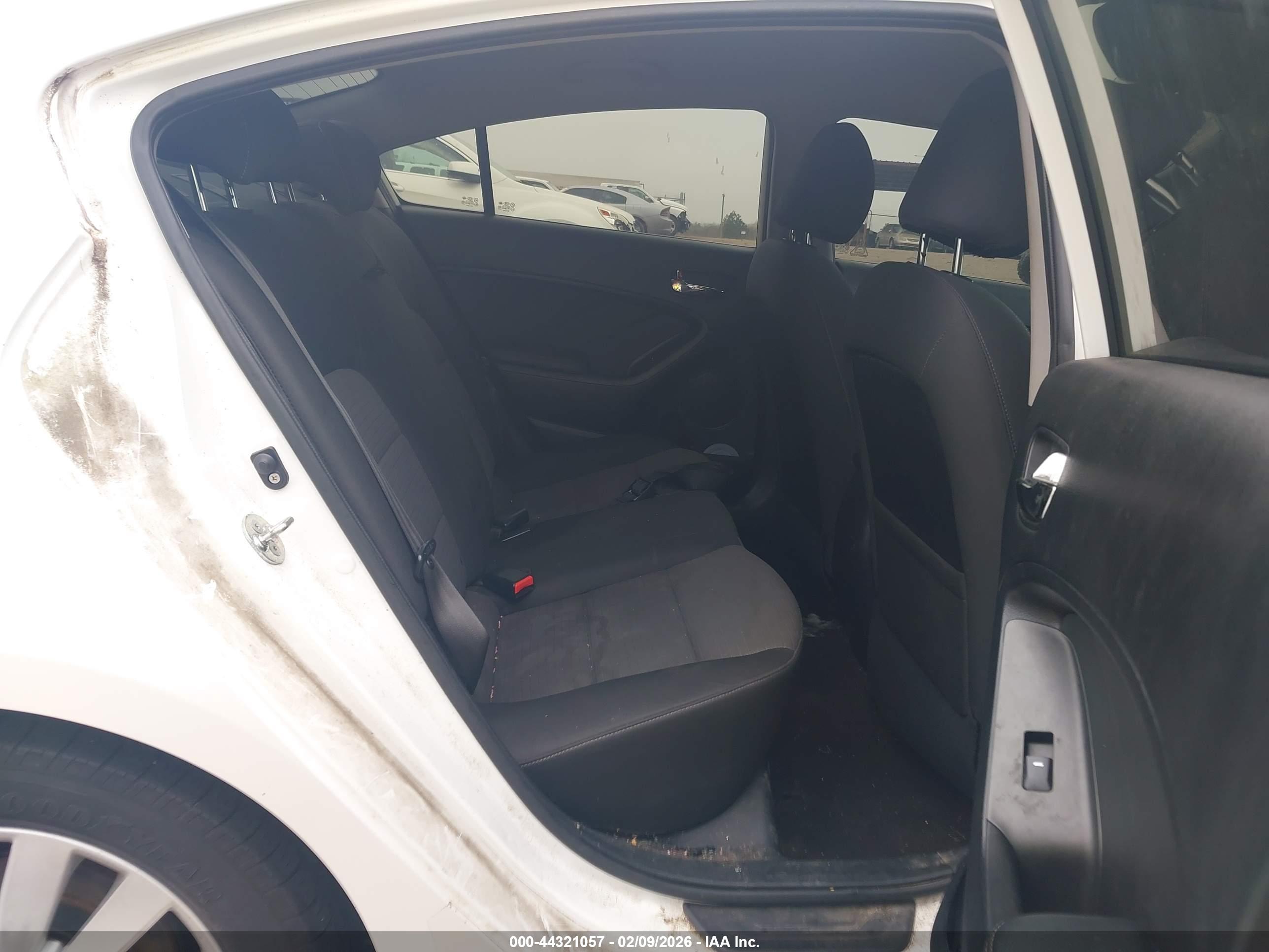 KIA FORTE image 8