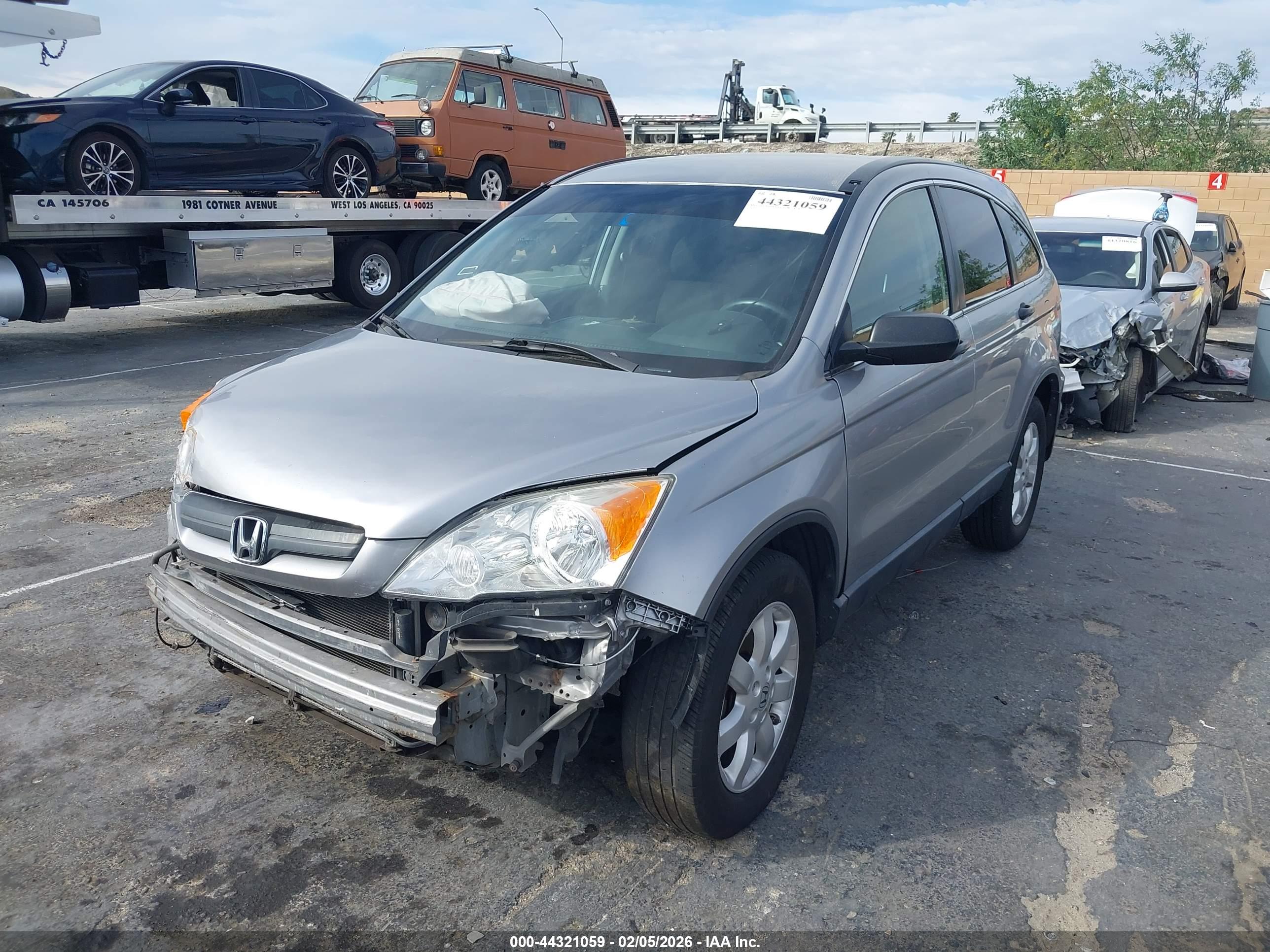 HONDA CR-V image 2