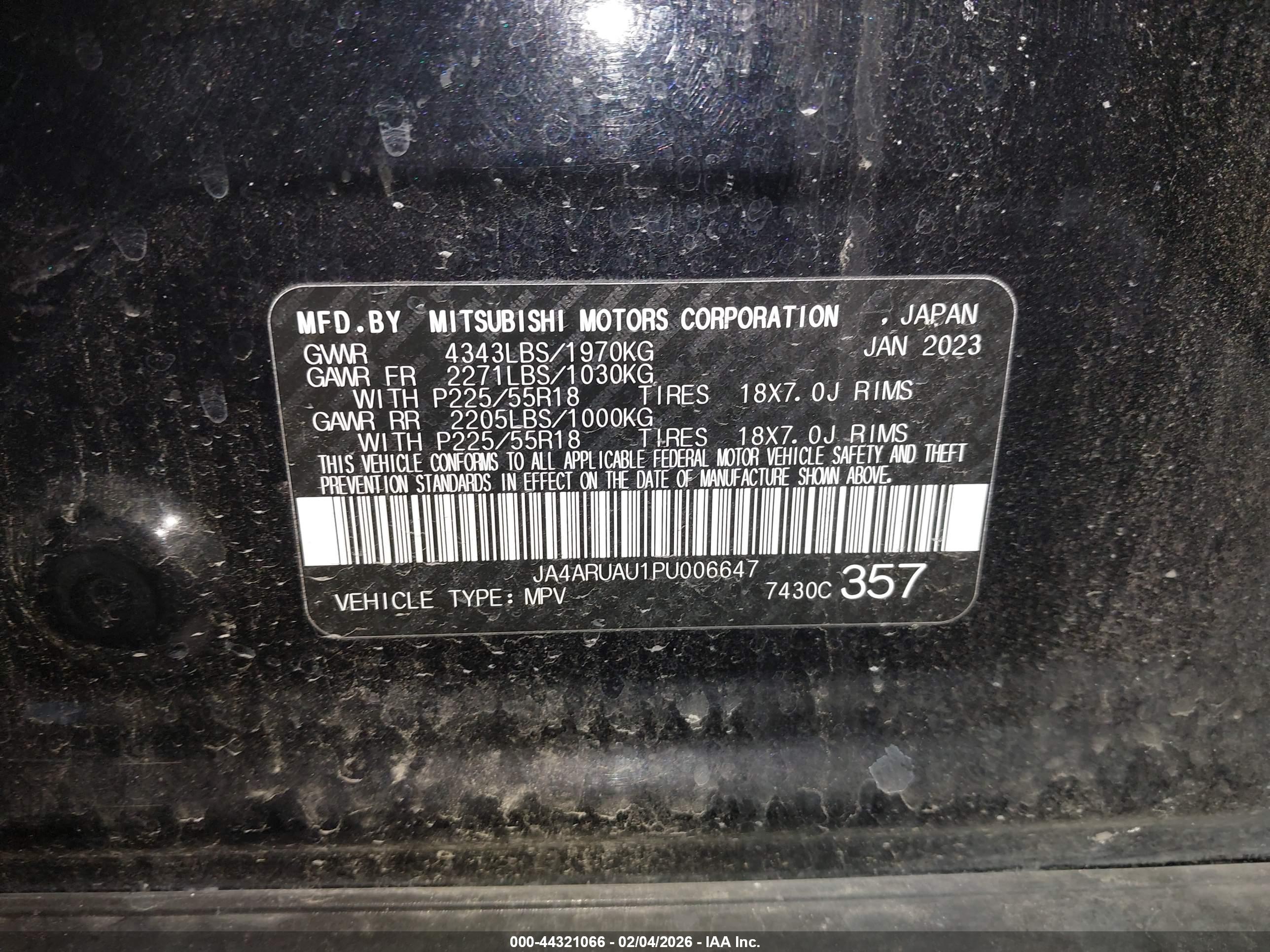 MITSUBISHI OUTLANDER image 9