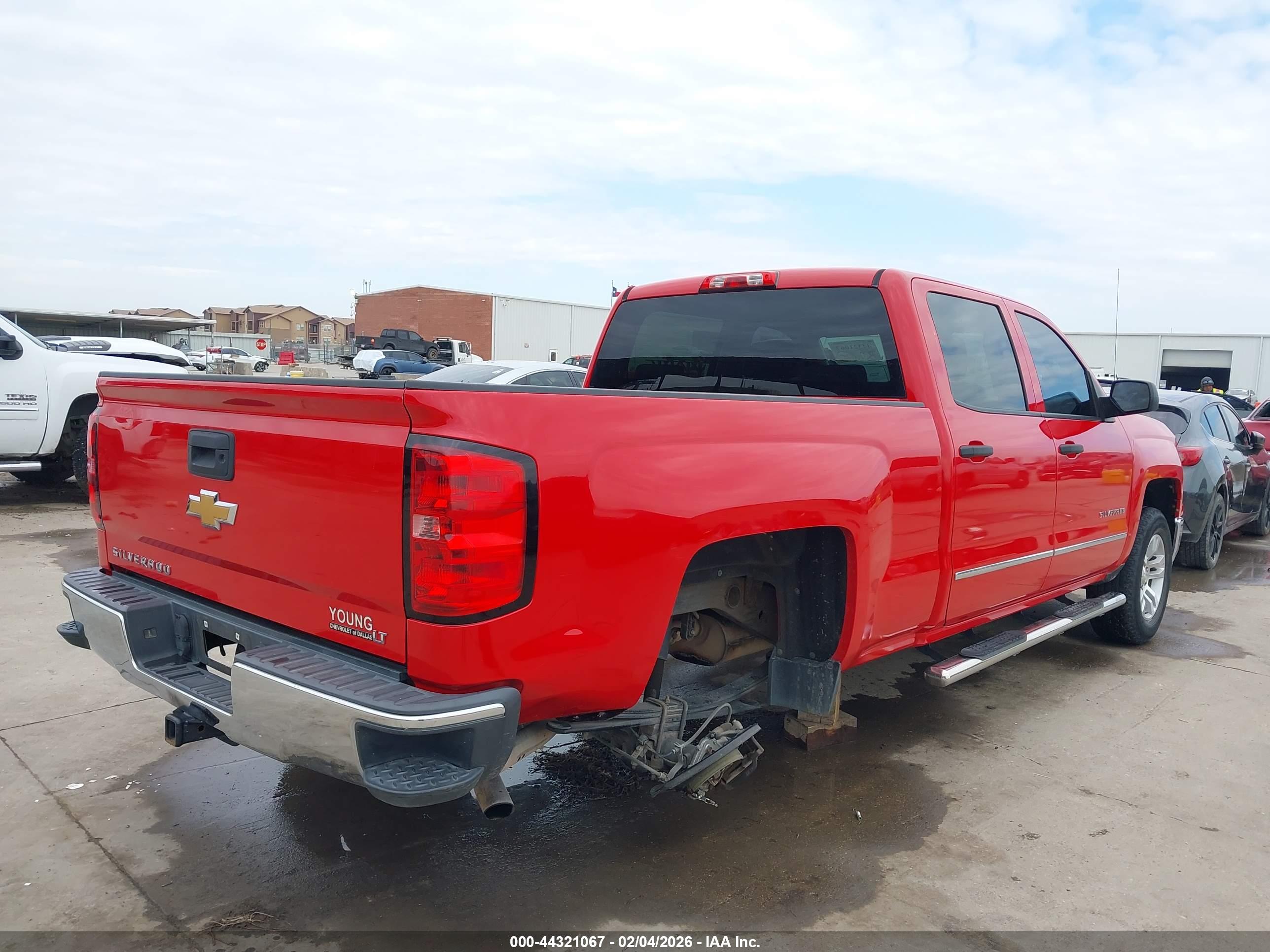 CHEVROLET SILVERADO image 4