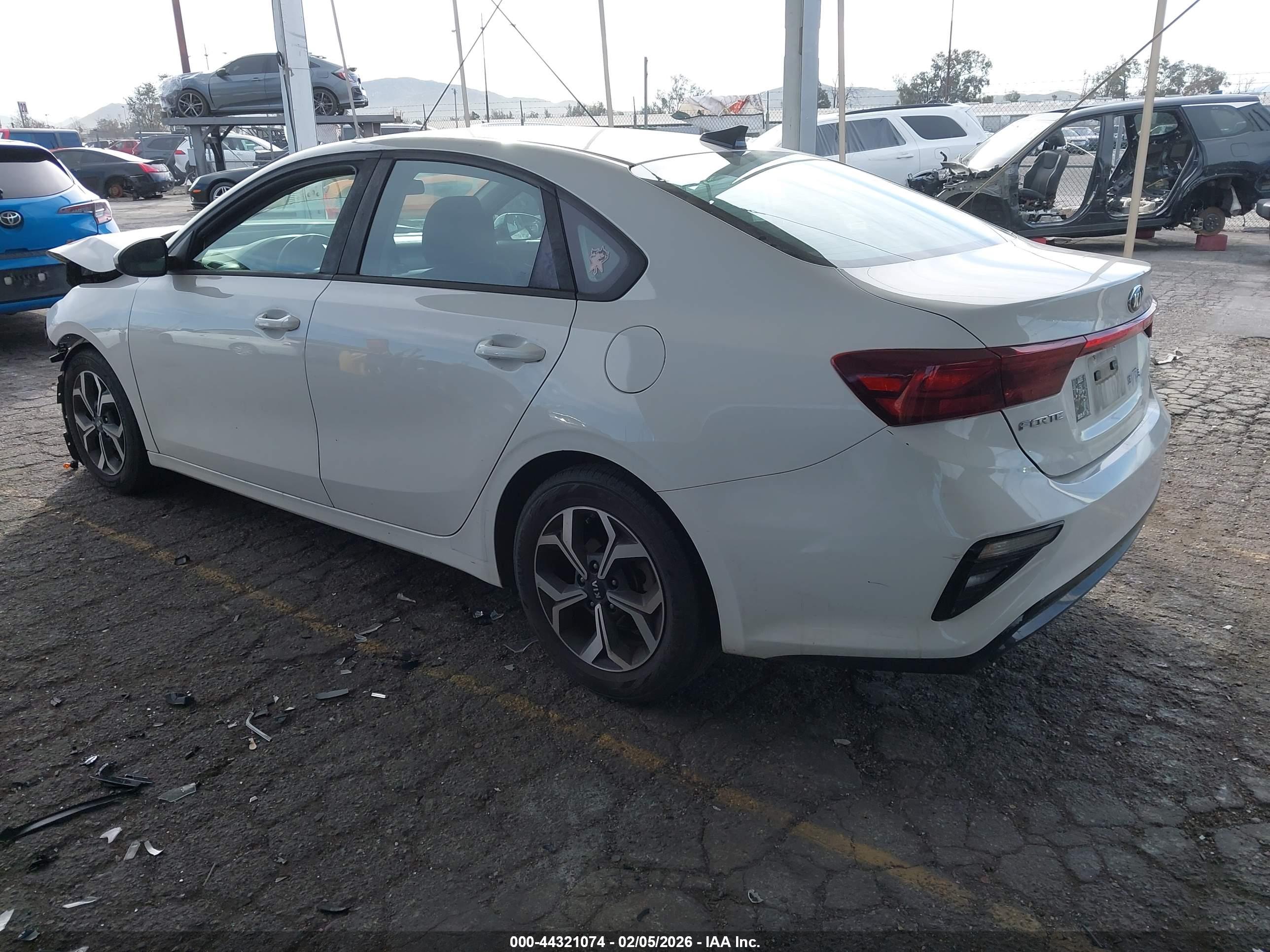 KIA FORTE image 3