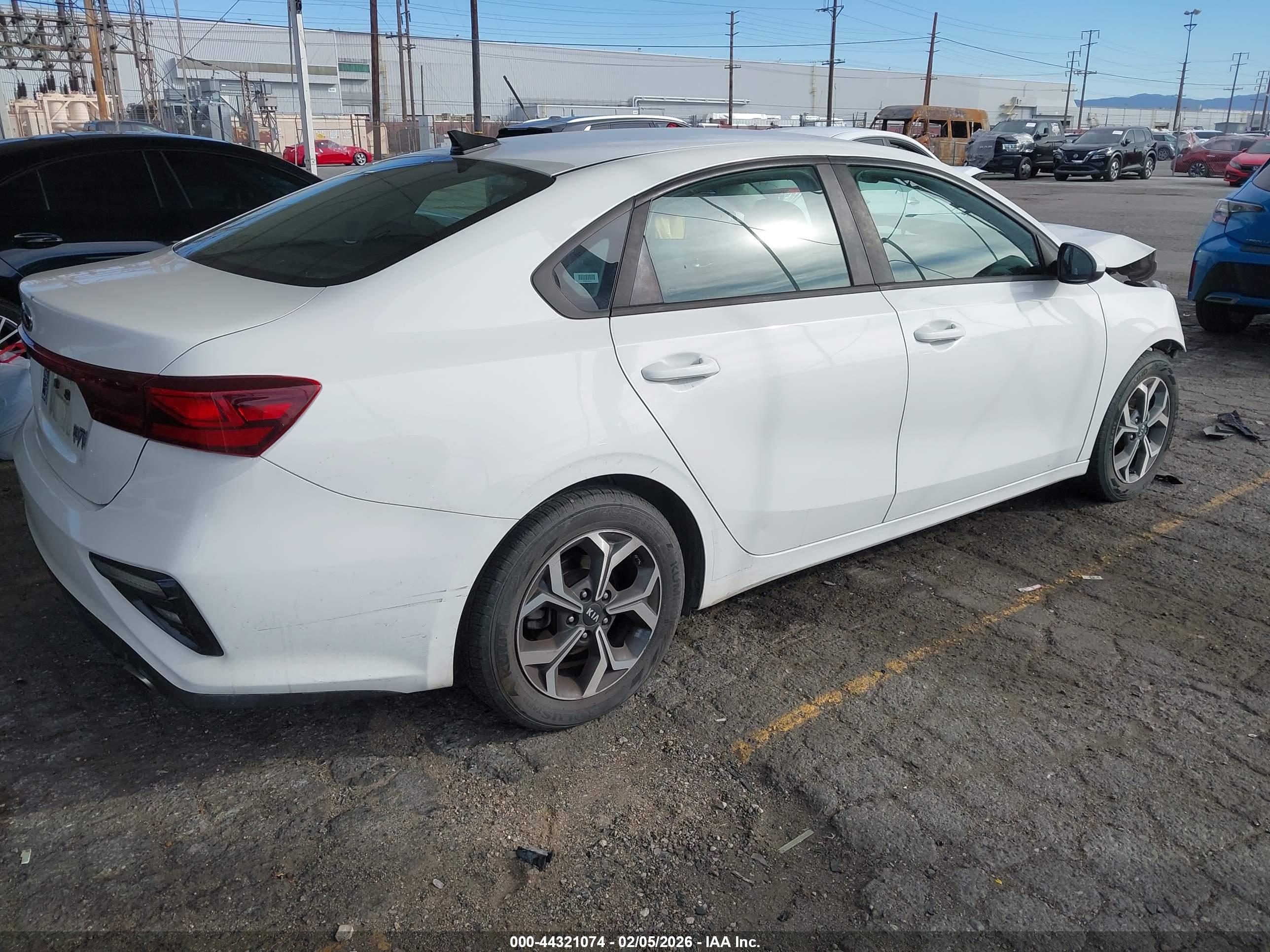 KIA FORTE image 4