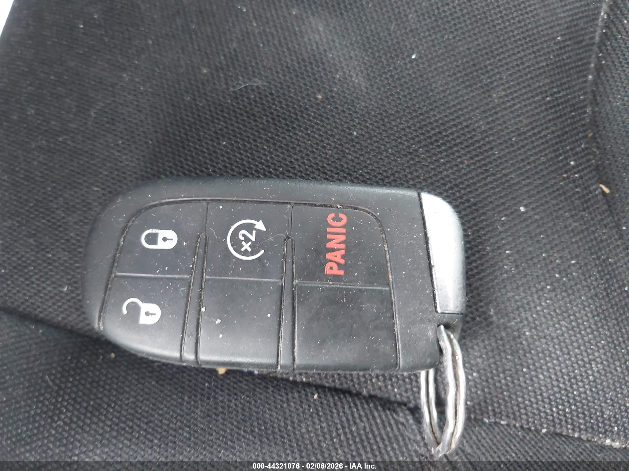 JEEP RENEGADE image 11