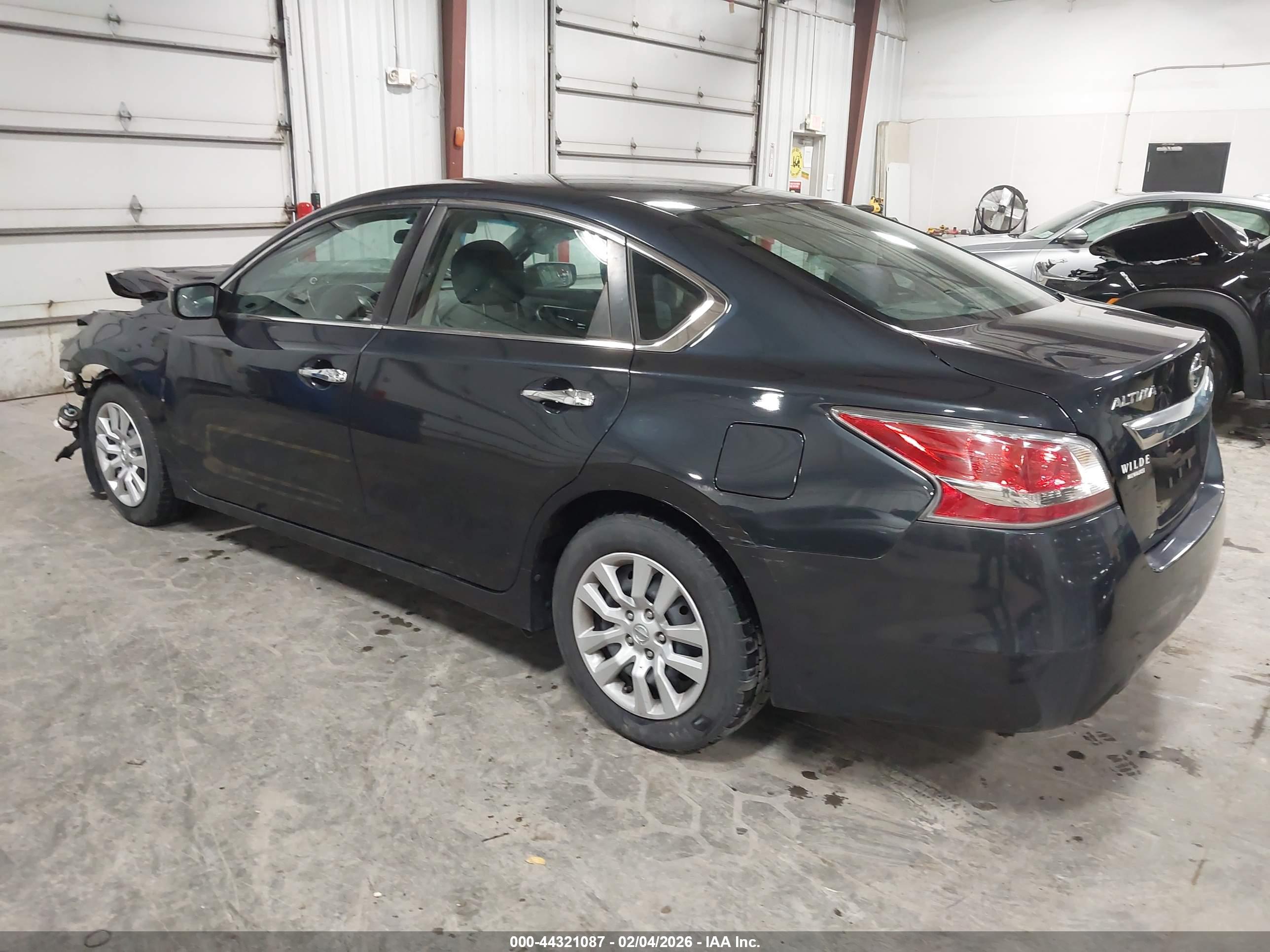 NISSAN ALTIMA image 3