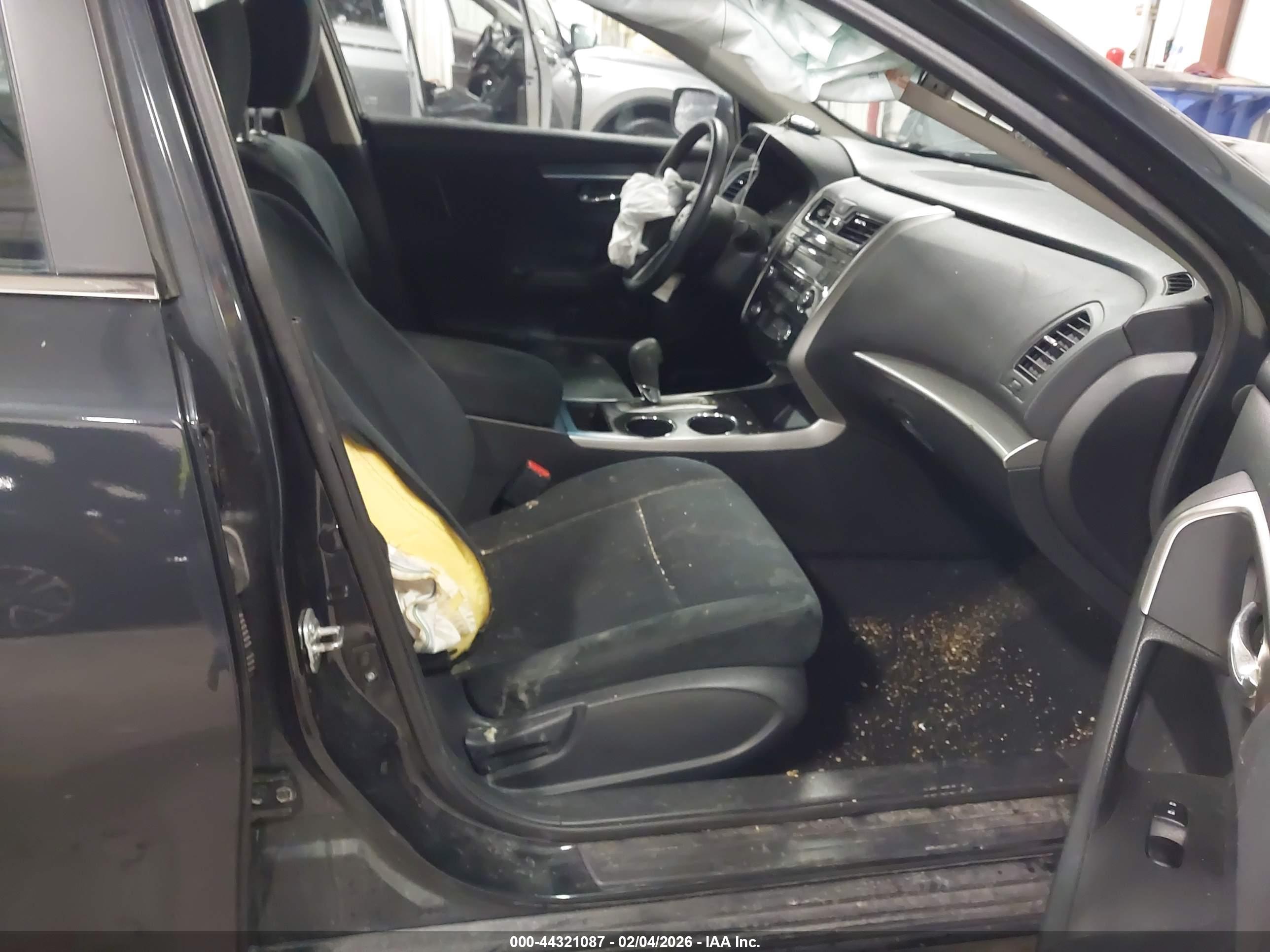 NISSAN ALTIMA image 5
