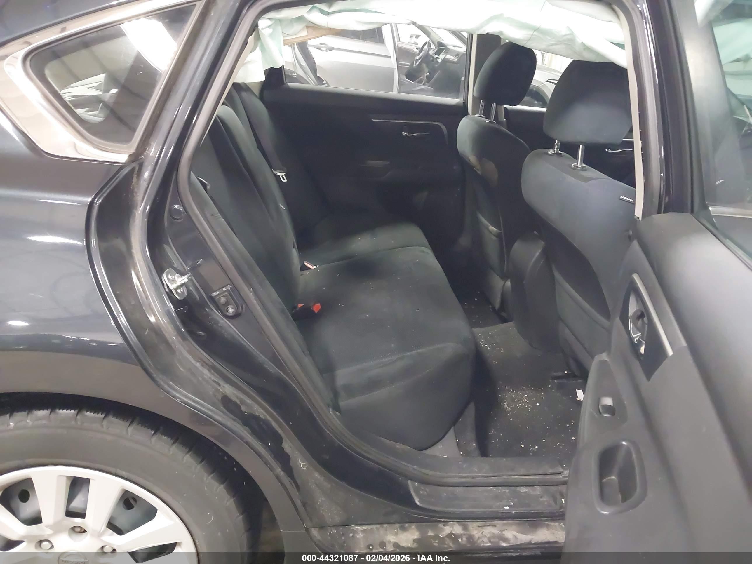 NISSAN ALTIMA image 8