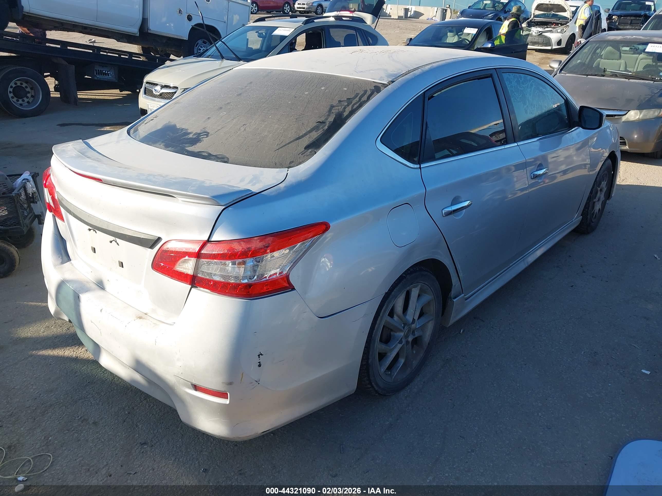 NISSAN SENTRA image 4