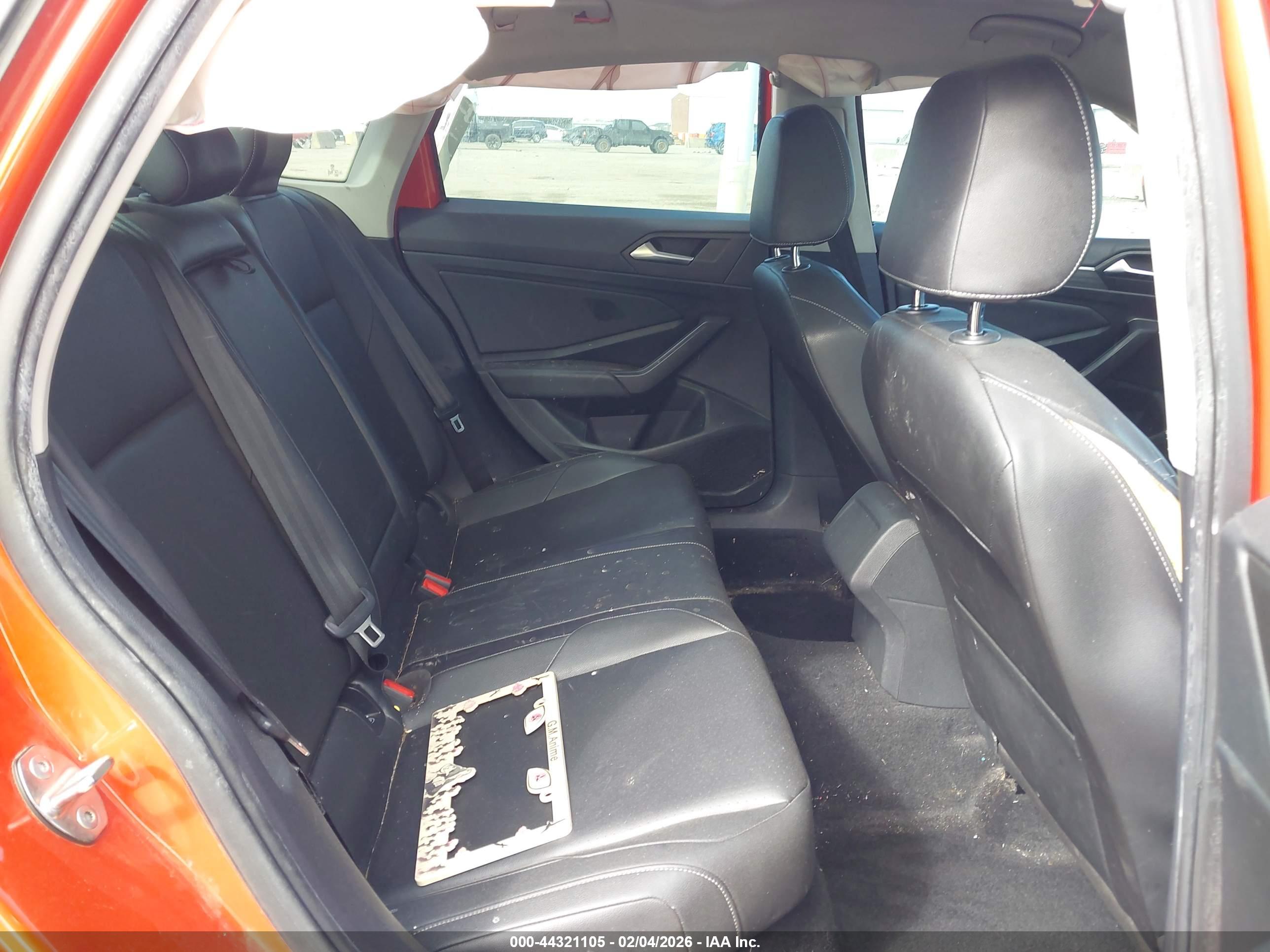 VOLKSWAGEN JETTA image 8