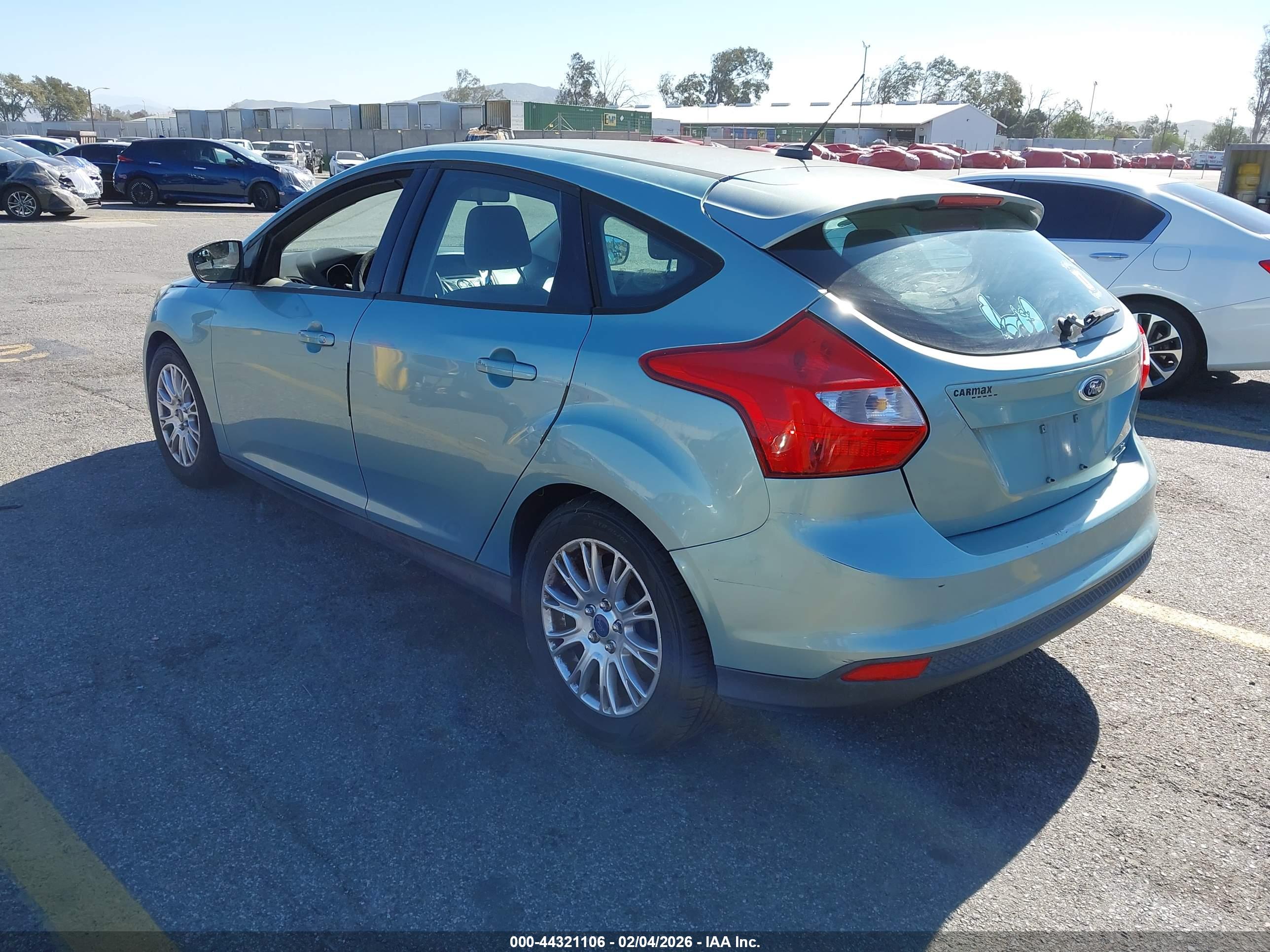FORD FOCUS image 3