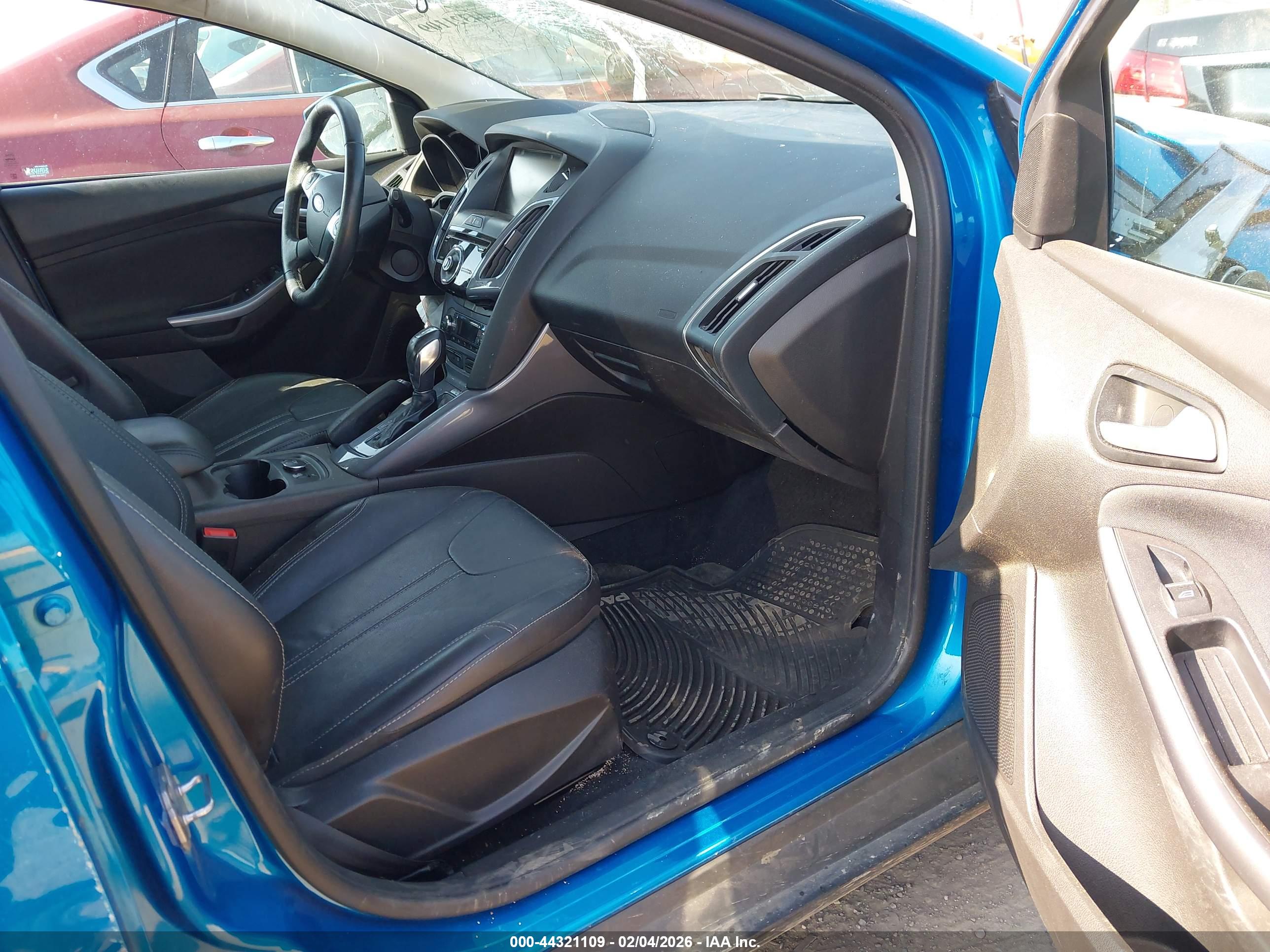 FORD FOCUS image 5