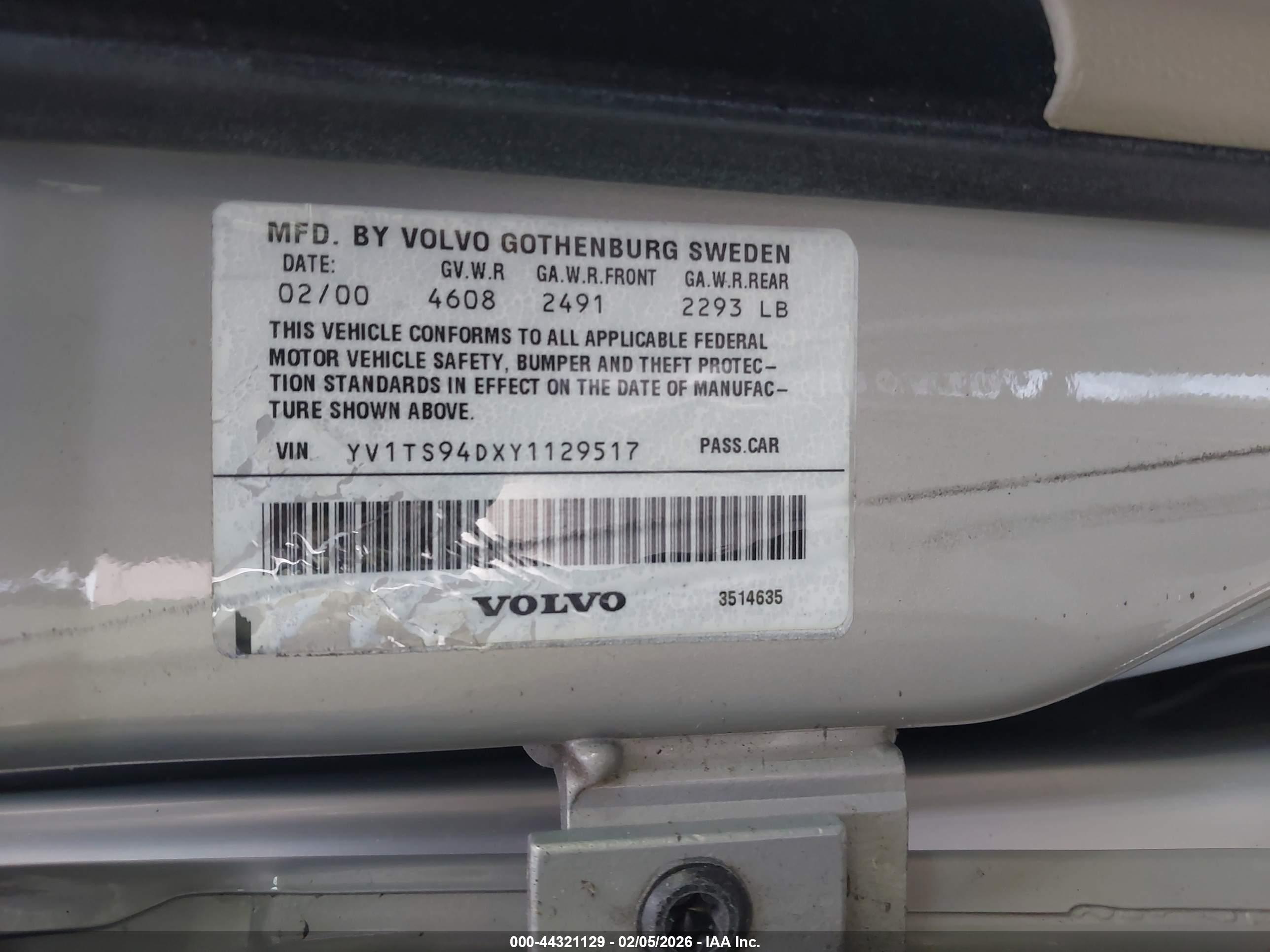 VOLVO S80 image 9