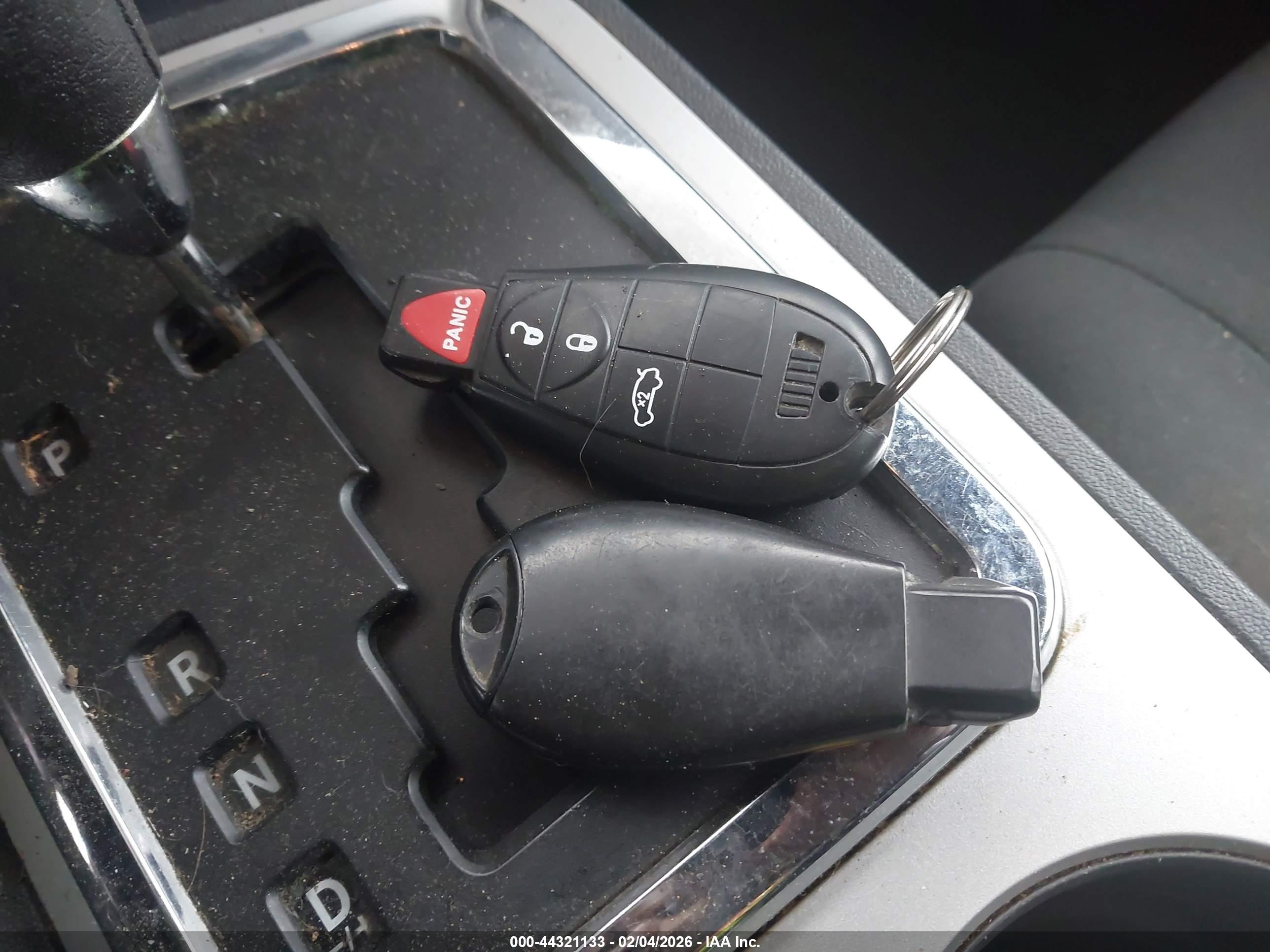 DODGE CHALLENGER image 11