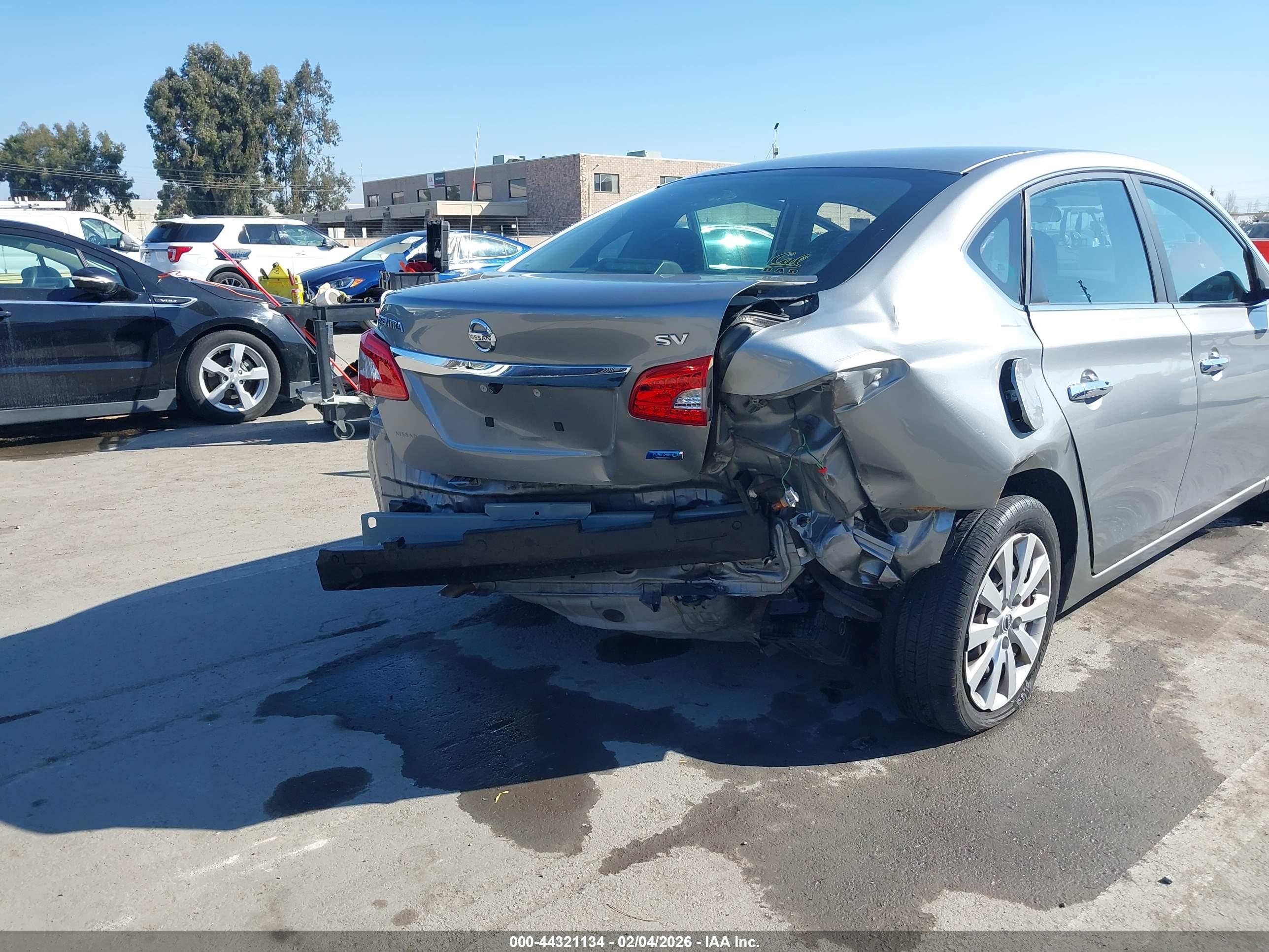 NISSAN SENTRA image 6