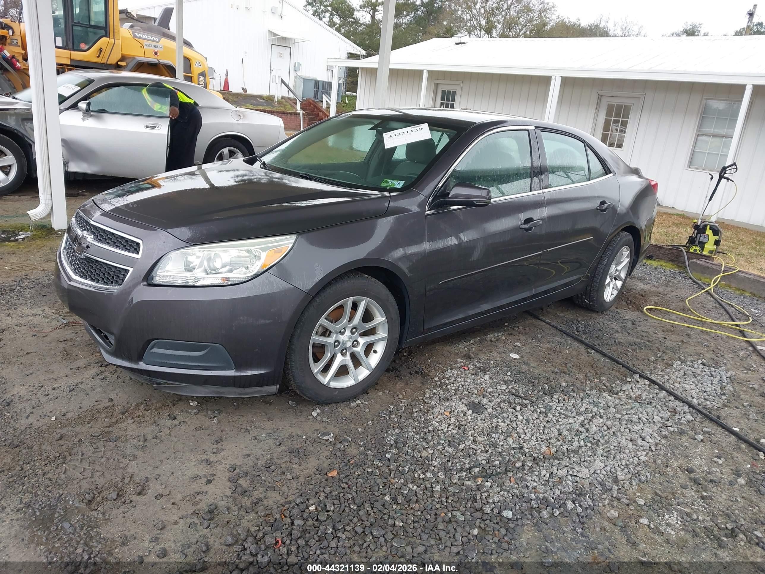 CHEVROLET MALIBU image 2