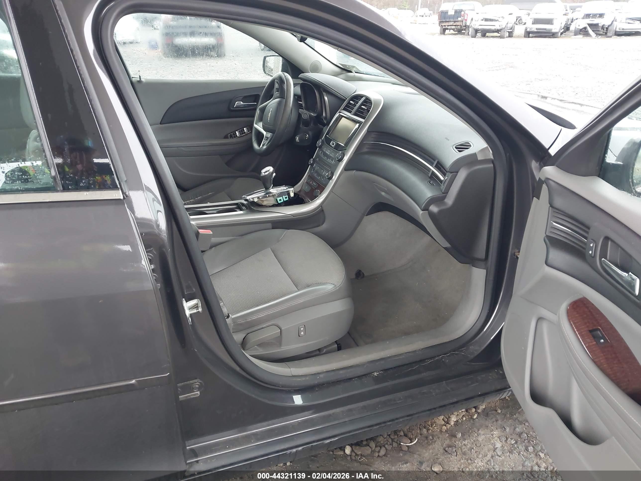 CHEVROLET MALIBU image 5