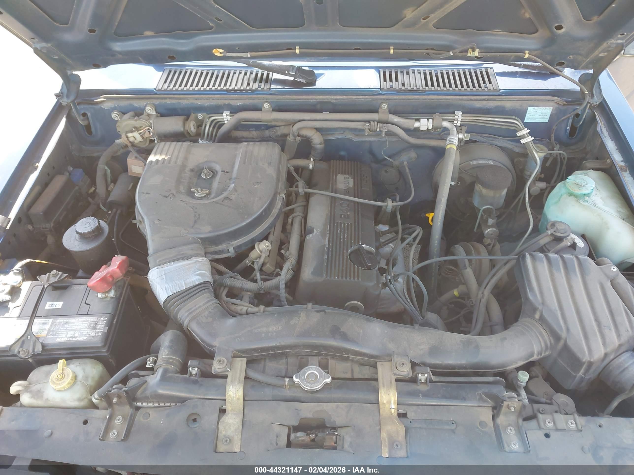 NISSAN TRUCK image 10