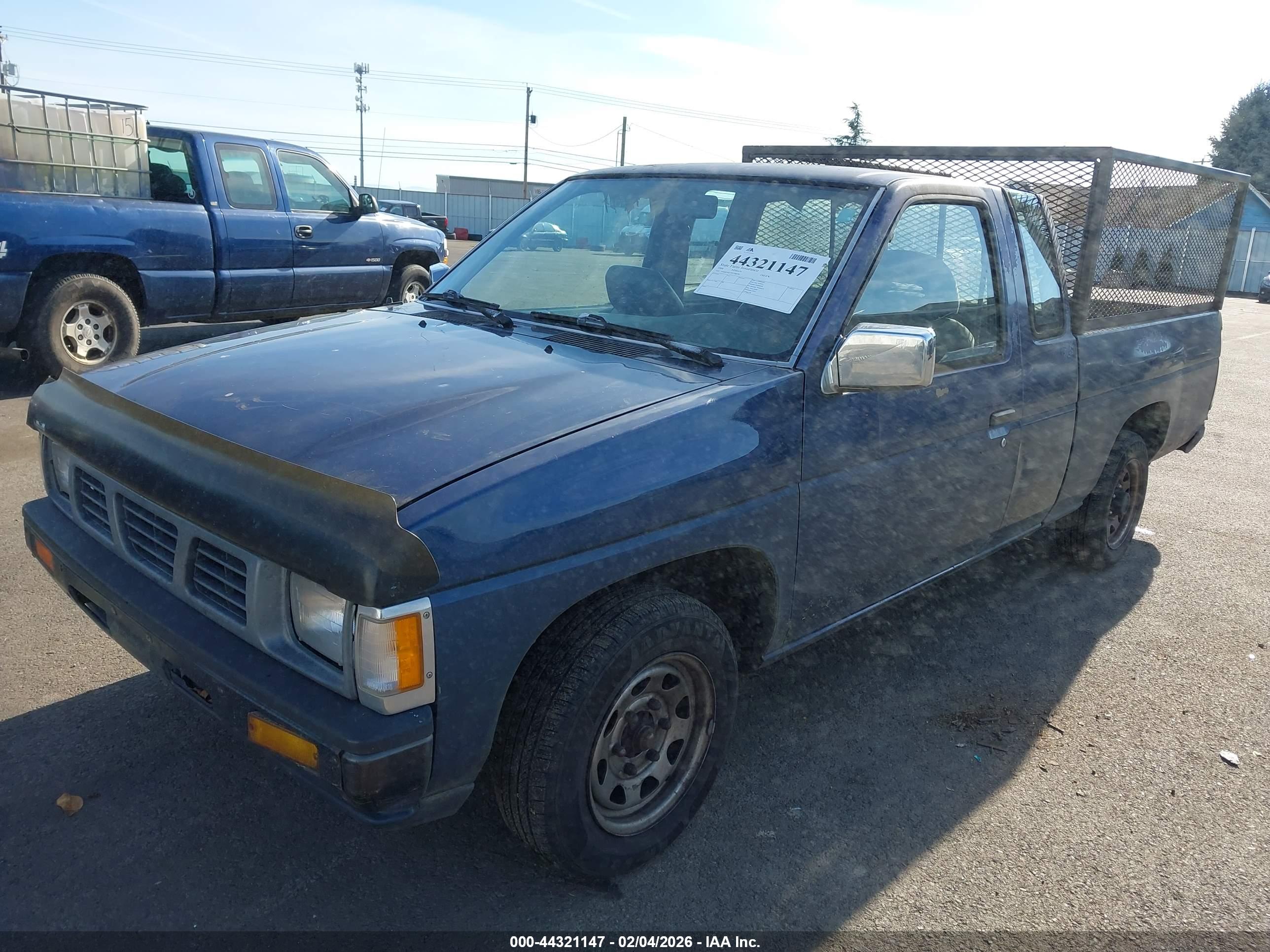 NISSAN TRUCK image 2