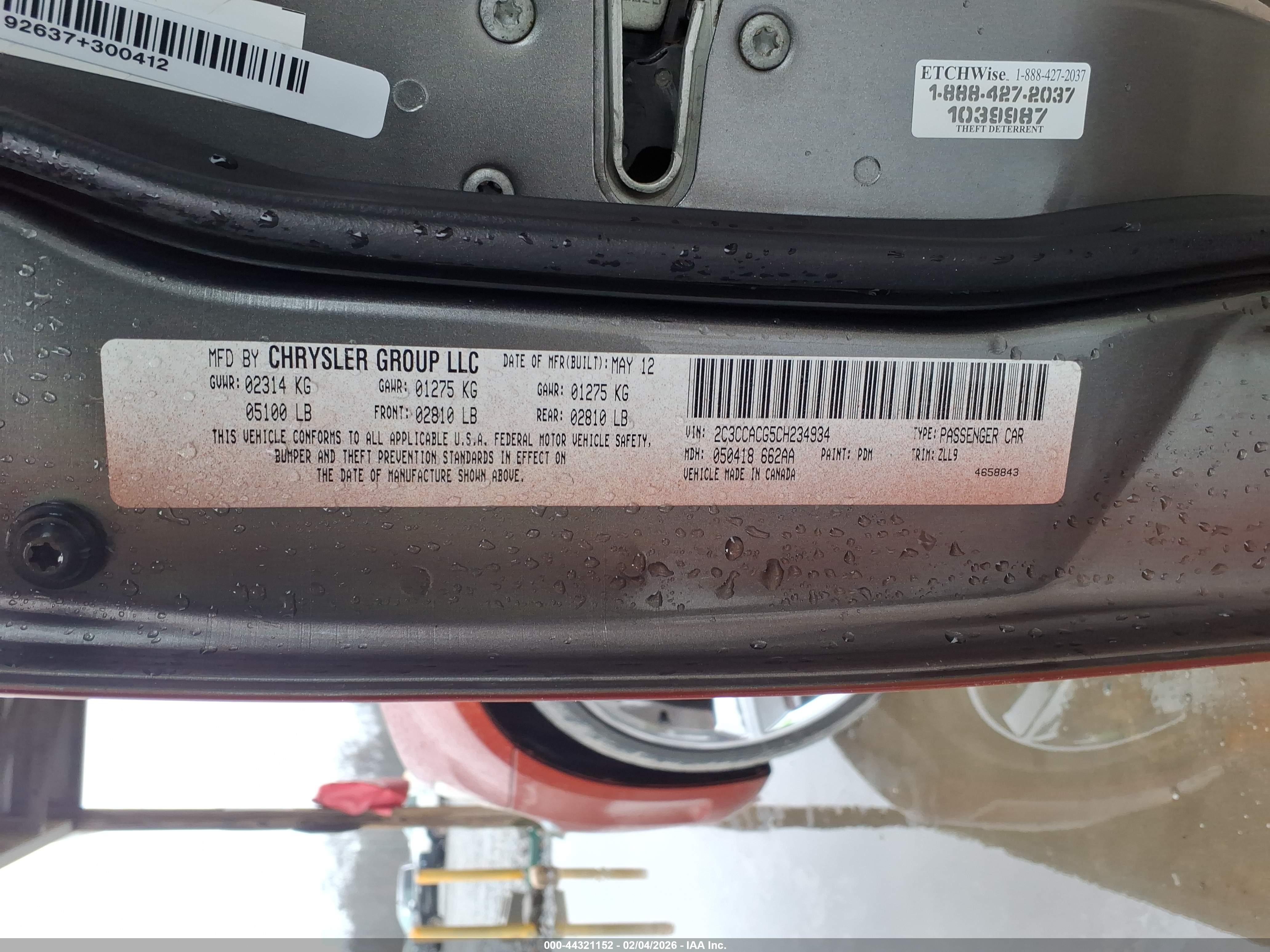 CHRYSLER 300 image 9