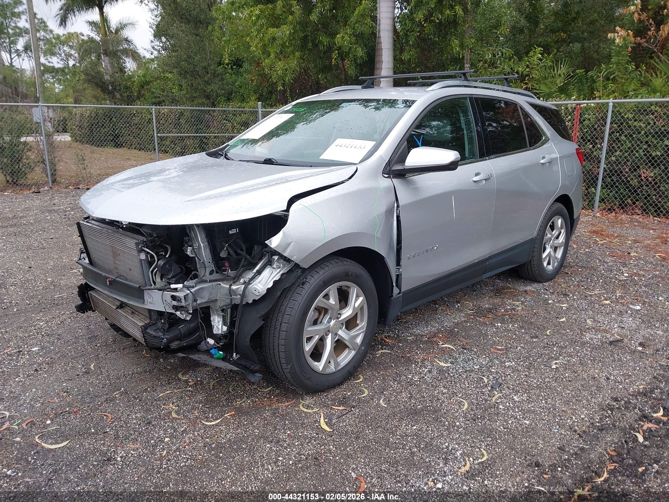 CHEVROLET EQUINOX image 2
