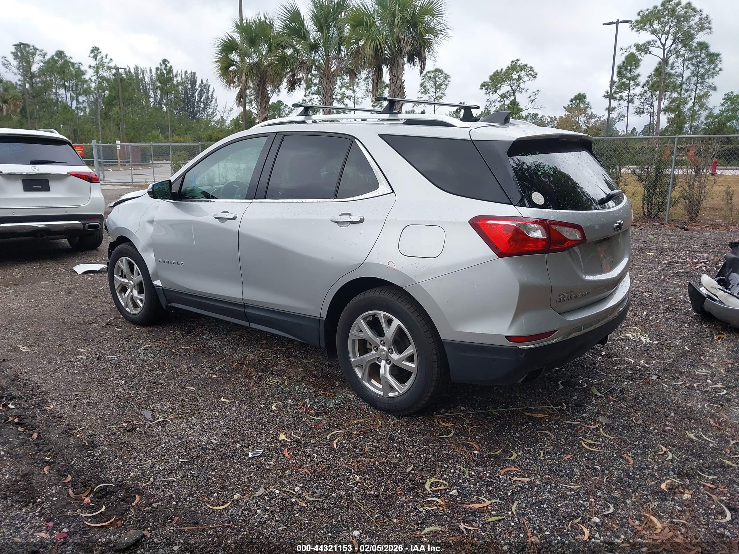 CHEVROLET EQUINOX image 3
