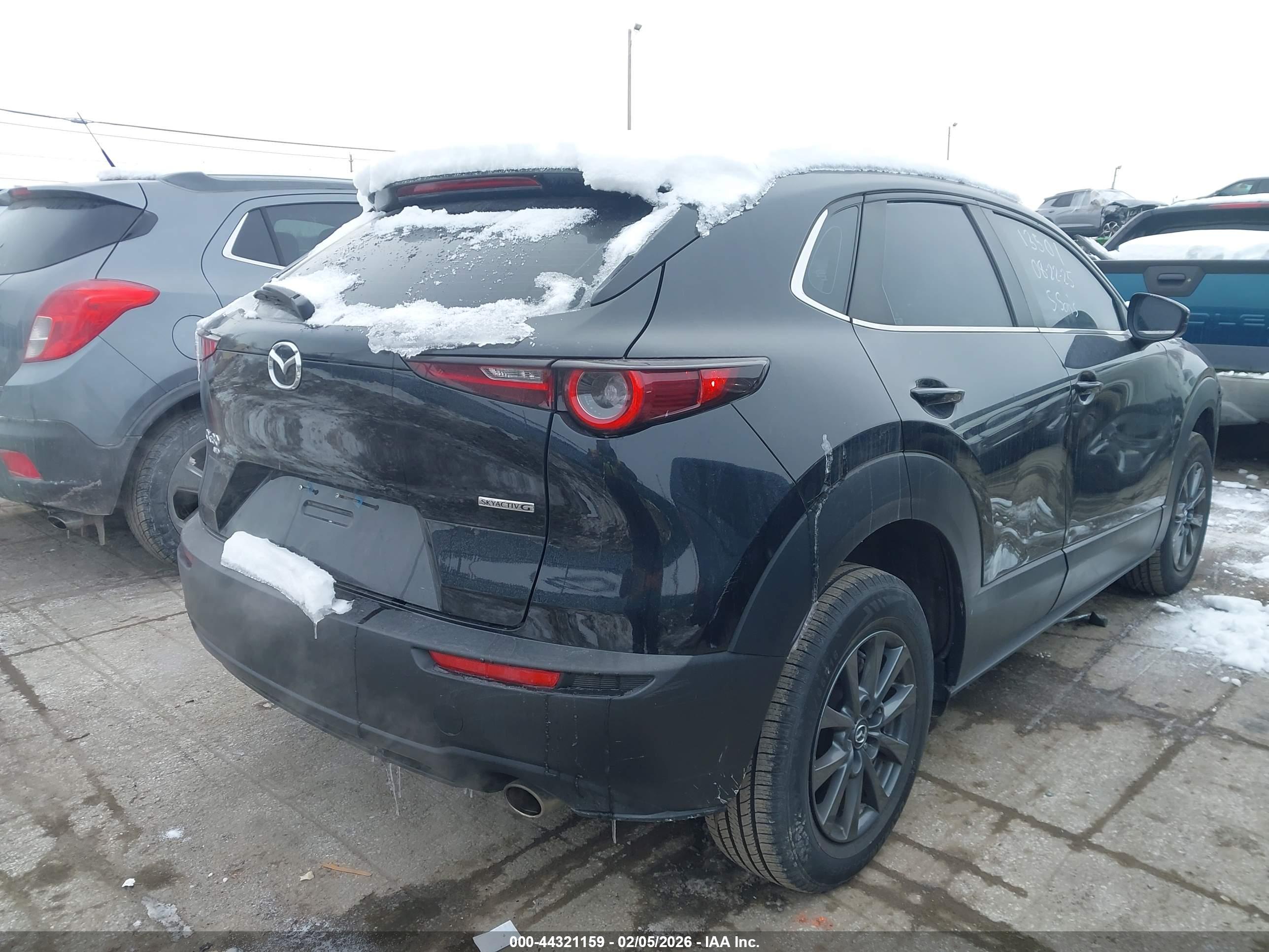 MAZDA CX-30 image 4