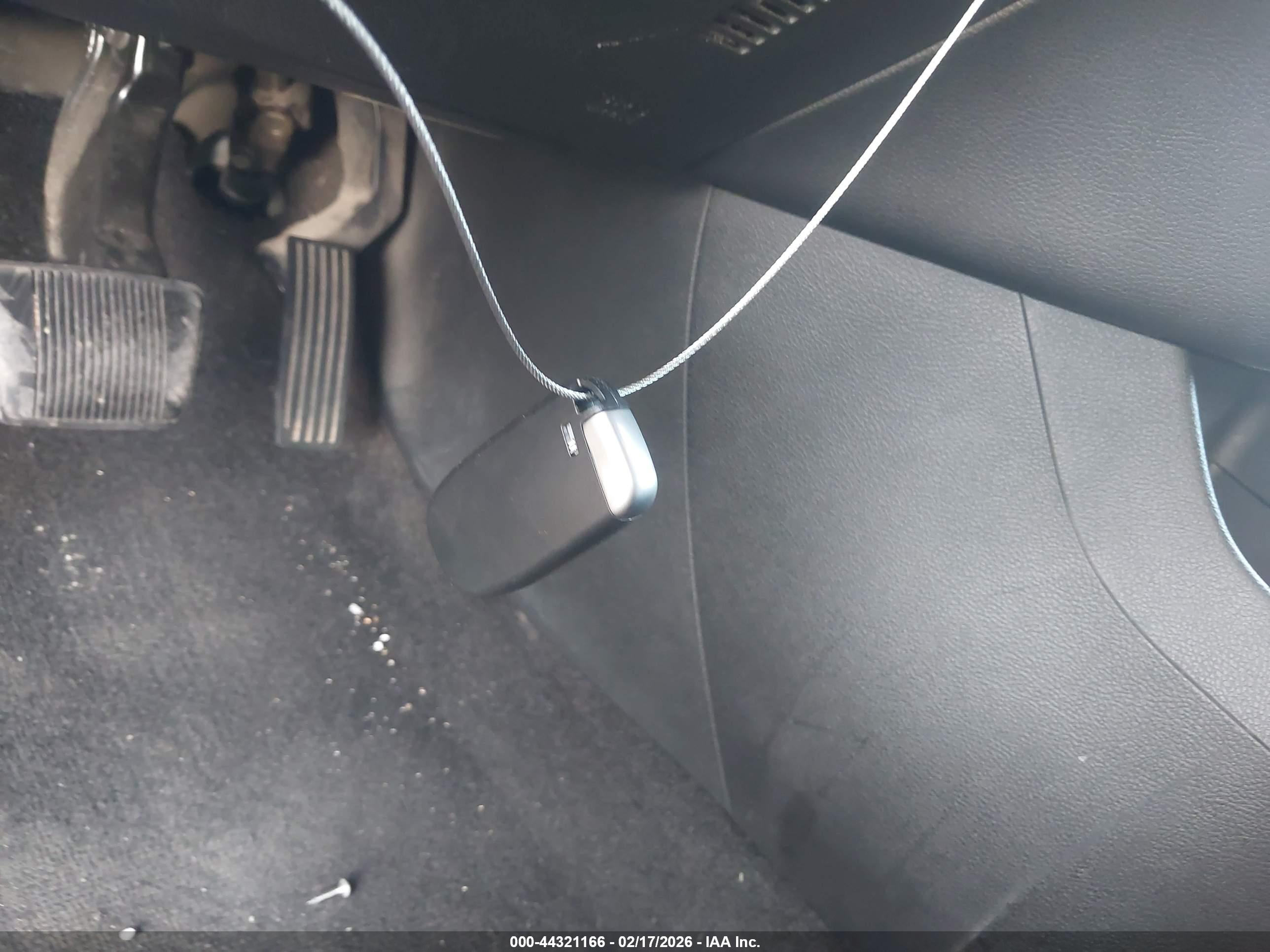 JEEP CHEROKEE image 11