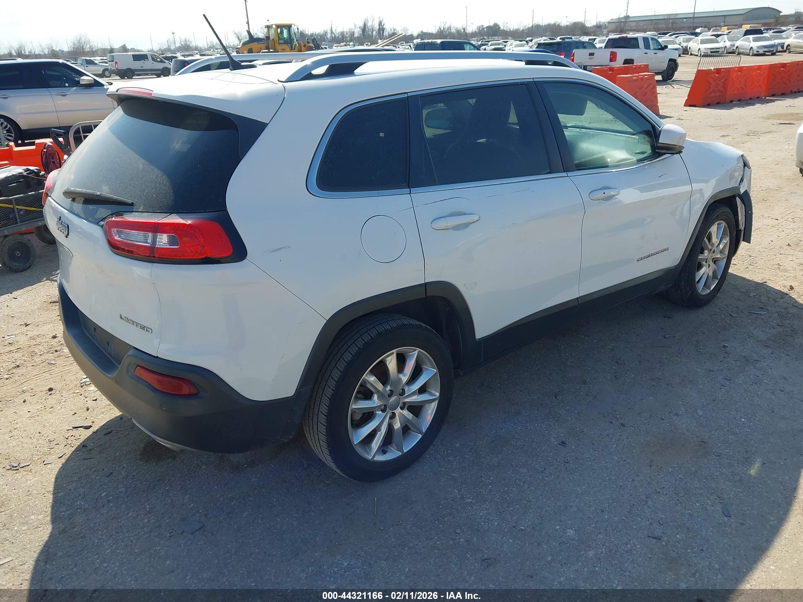 JEEP CHEROKEE image 4
