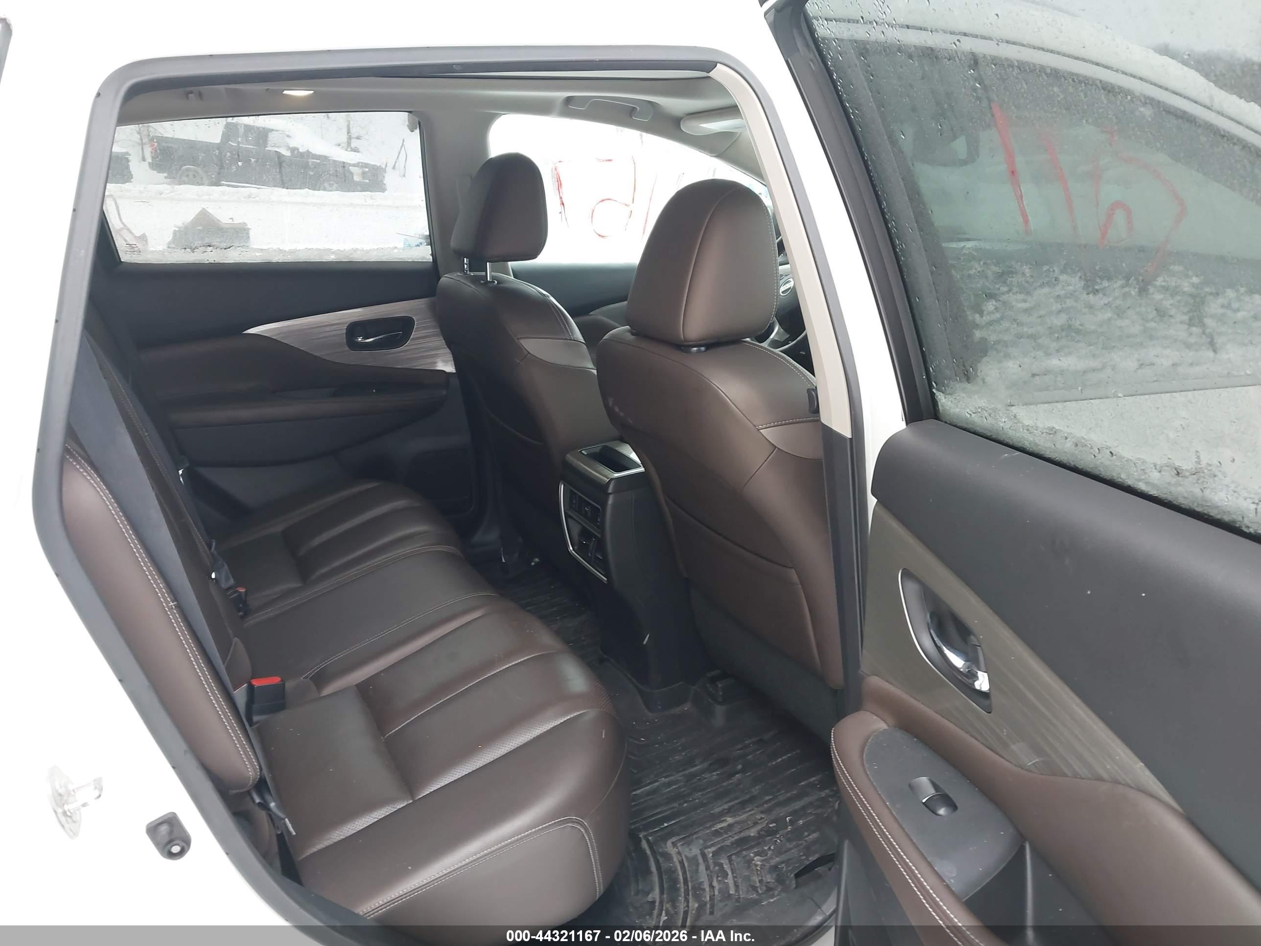 NISSAN MURANO image 8