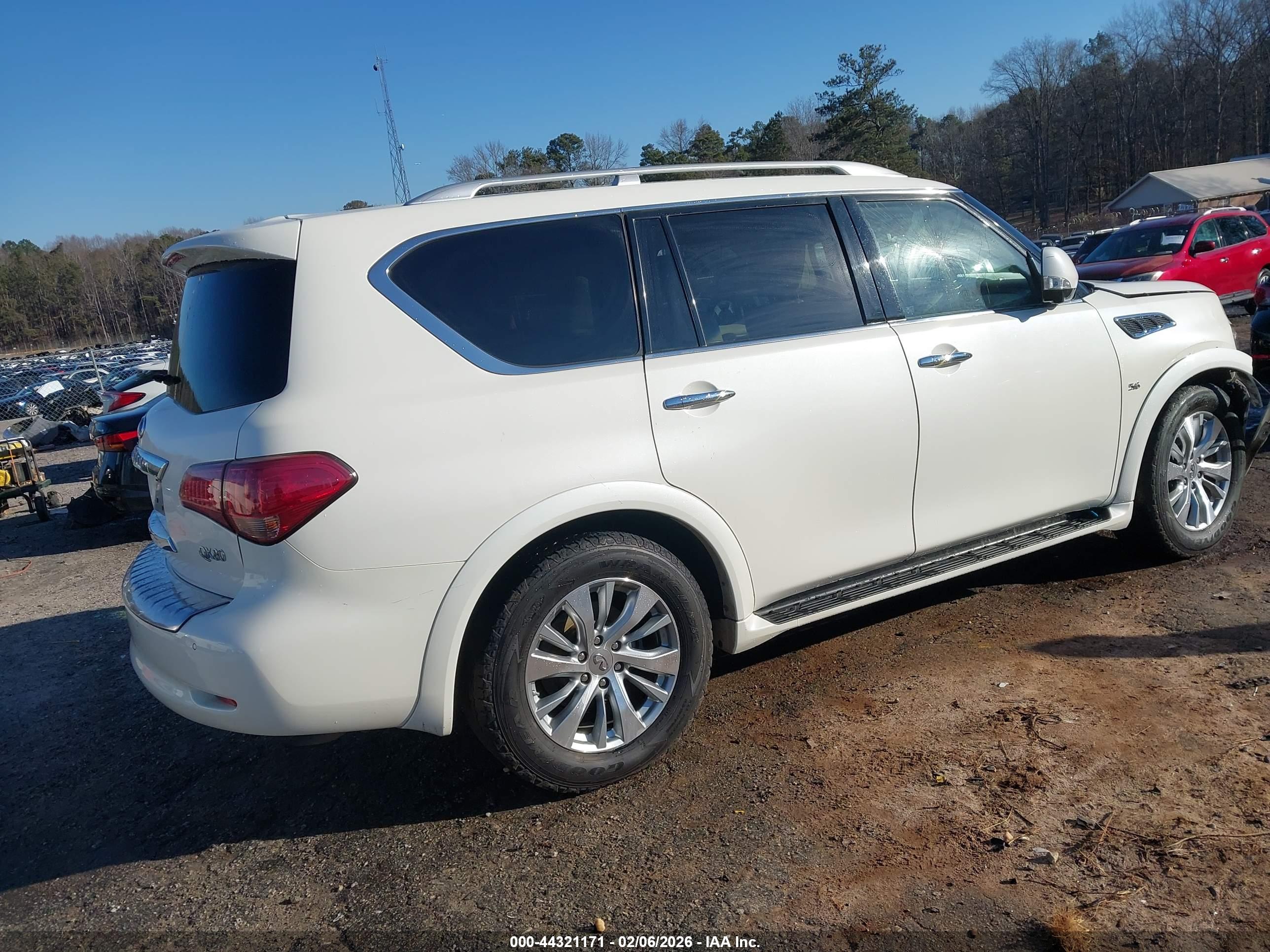 INFINITI QX80 image 4
