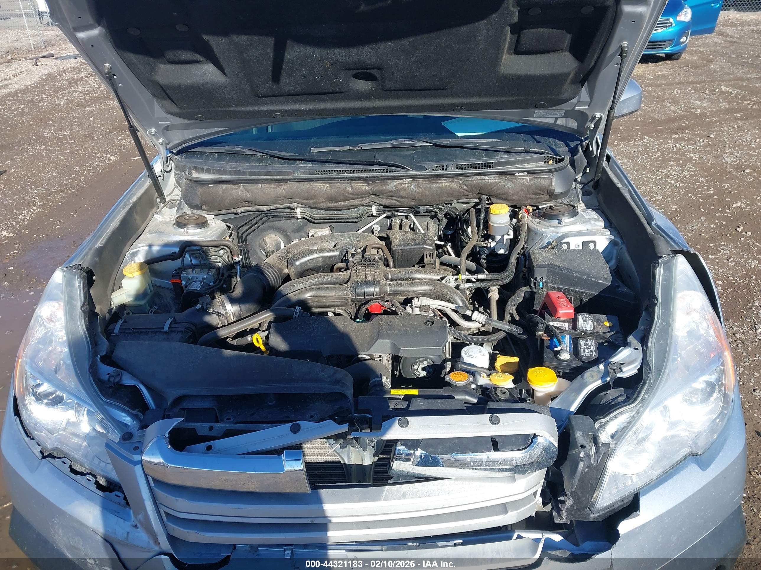 SUBARU OUTBACK image 10