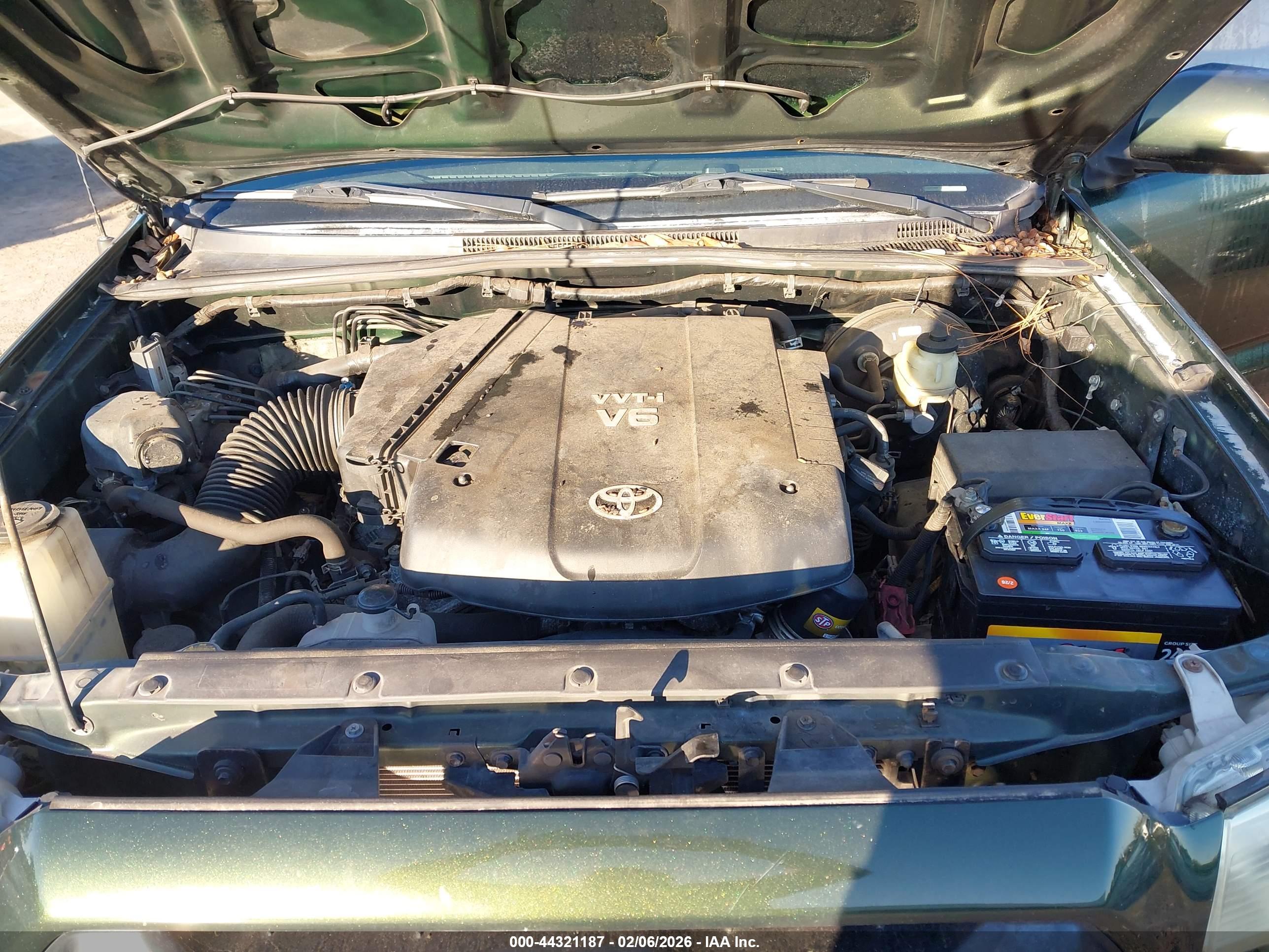 TOYOTA TACOMA image 10