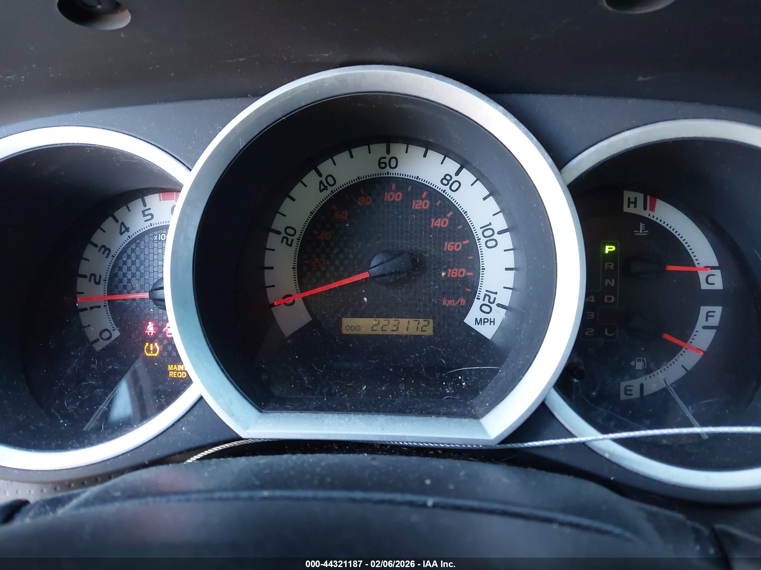 TOYOTA TACOMA image 7