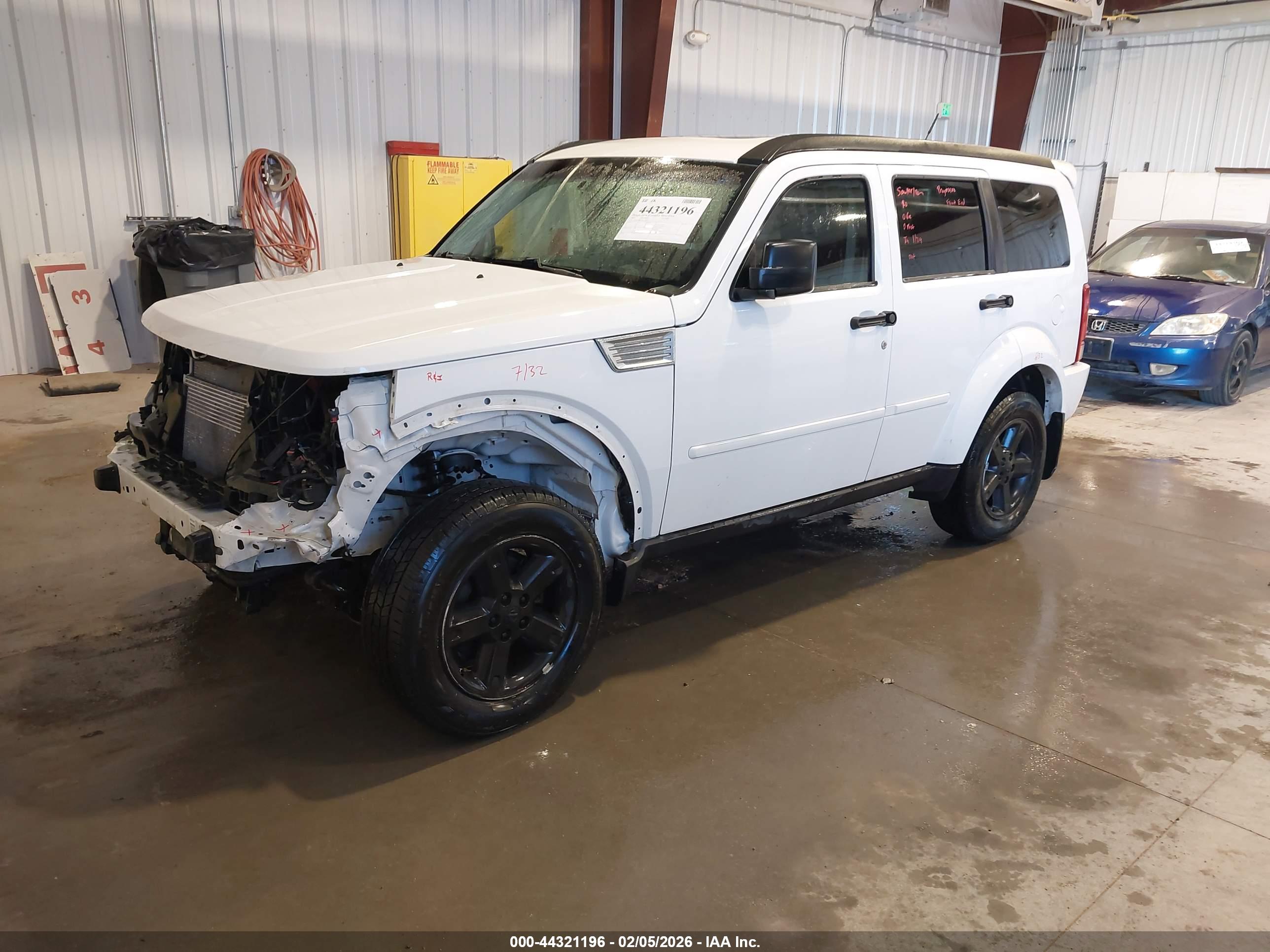 DODGE NITRO image 2