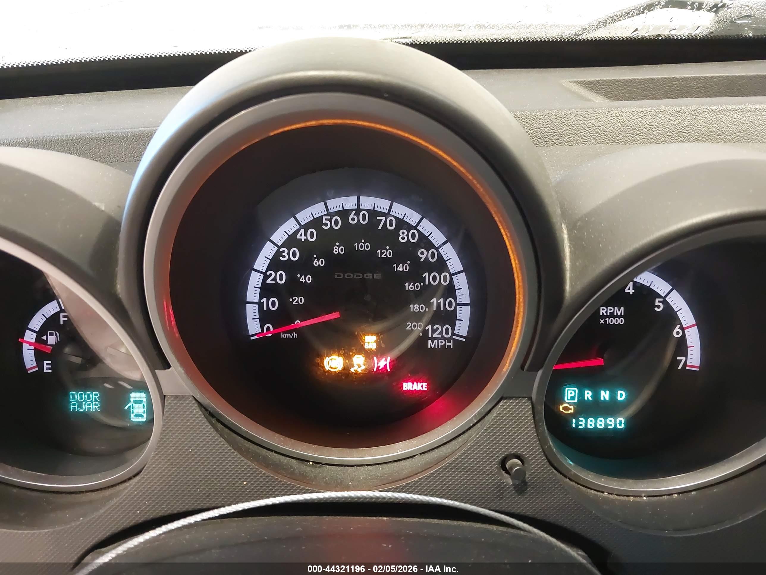 DODGE NITRO image 7