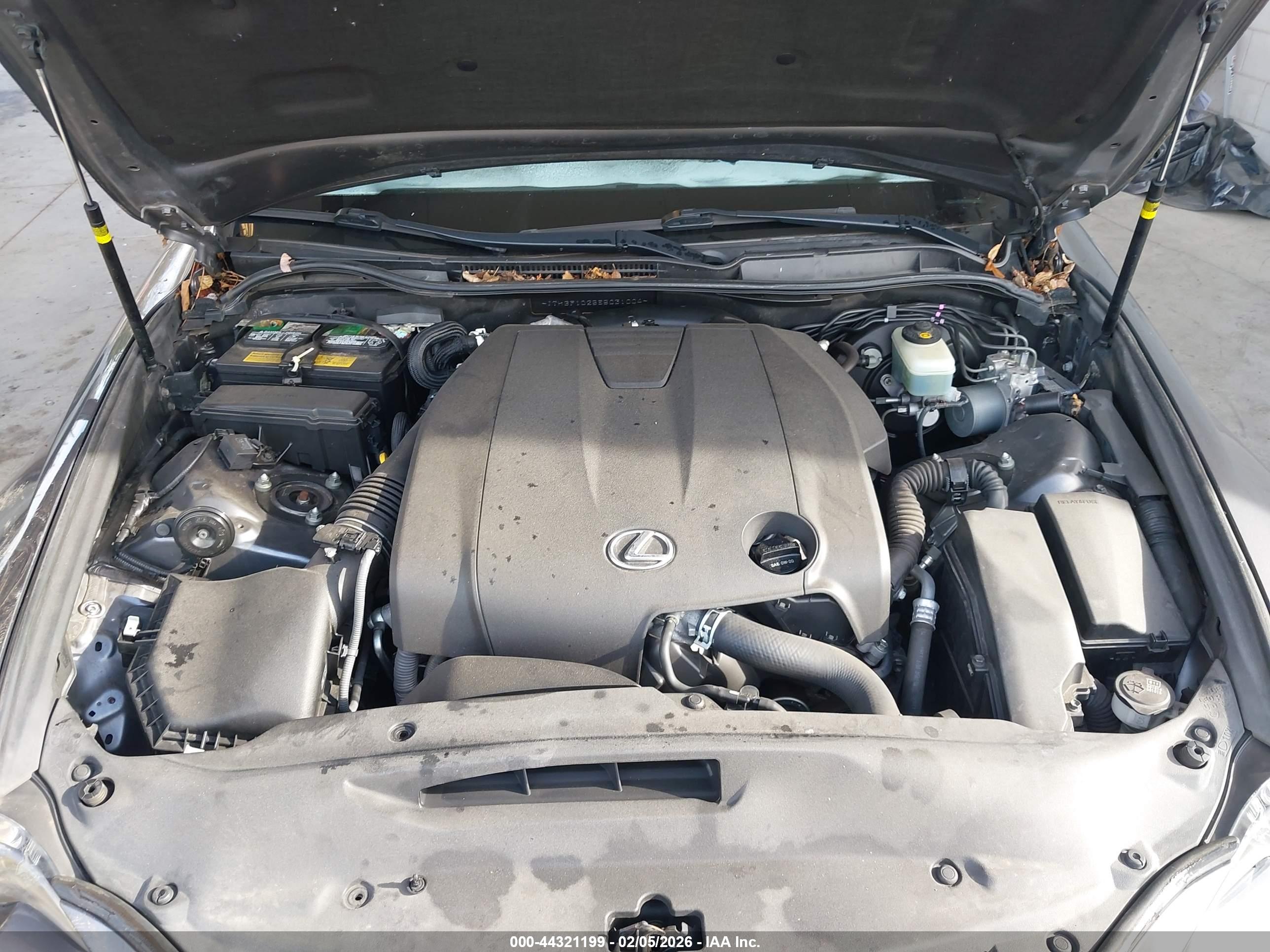 LEXUS IS image 10
